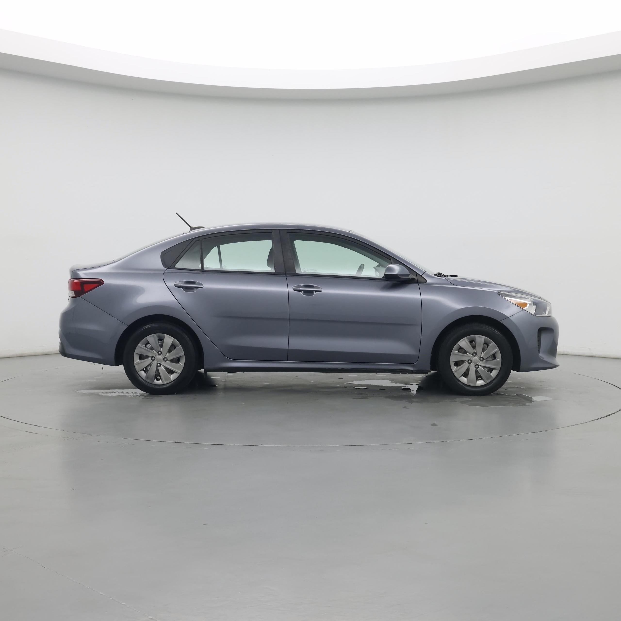 Thumbnail: 2020 Kia Rio - 7