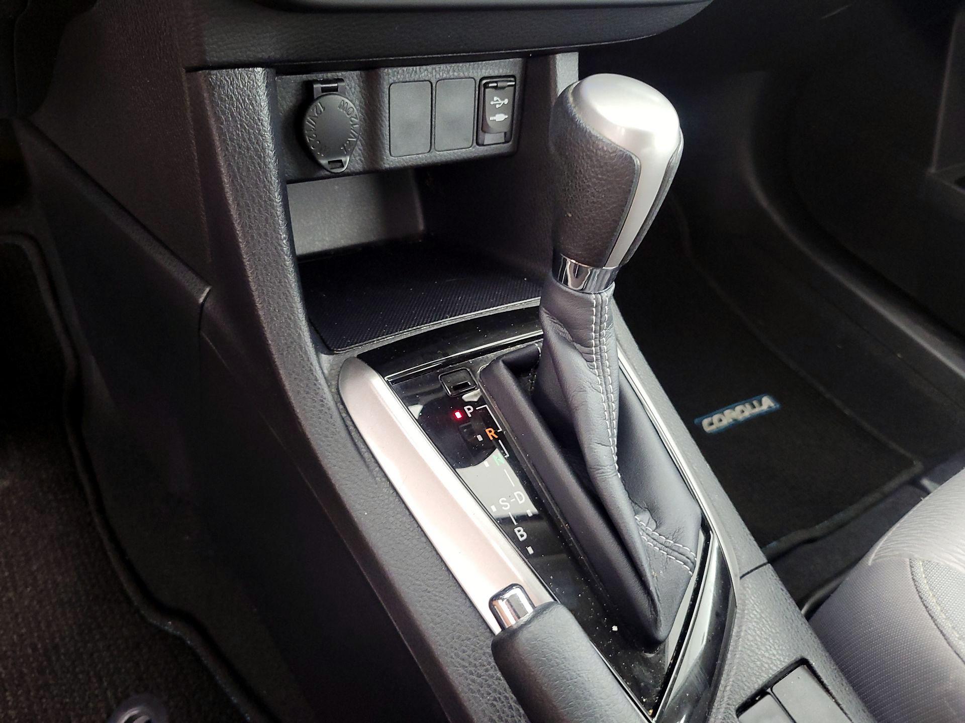 Thumbnail: 2014 Toyota Corolla - 17