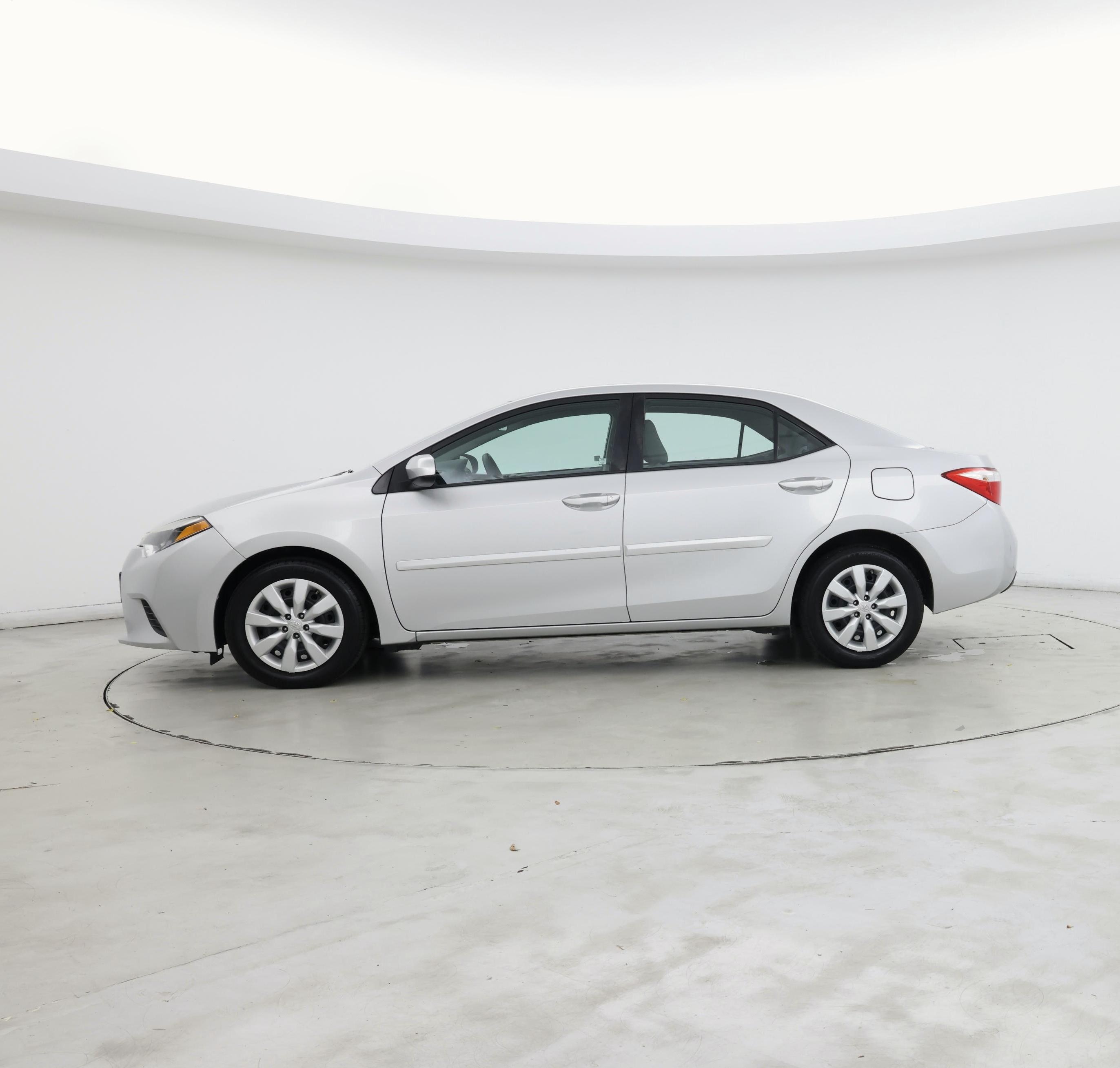 Thumbnail: 2014 Toyota Corolla - 3