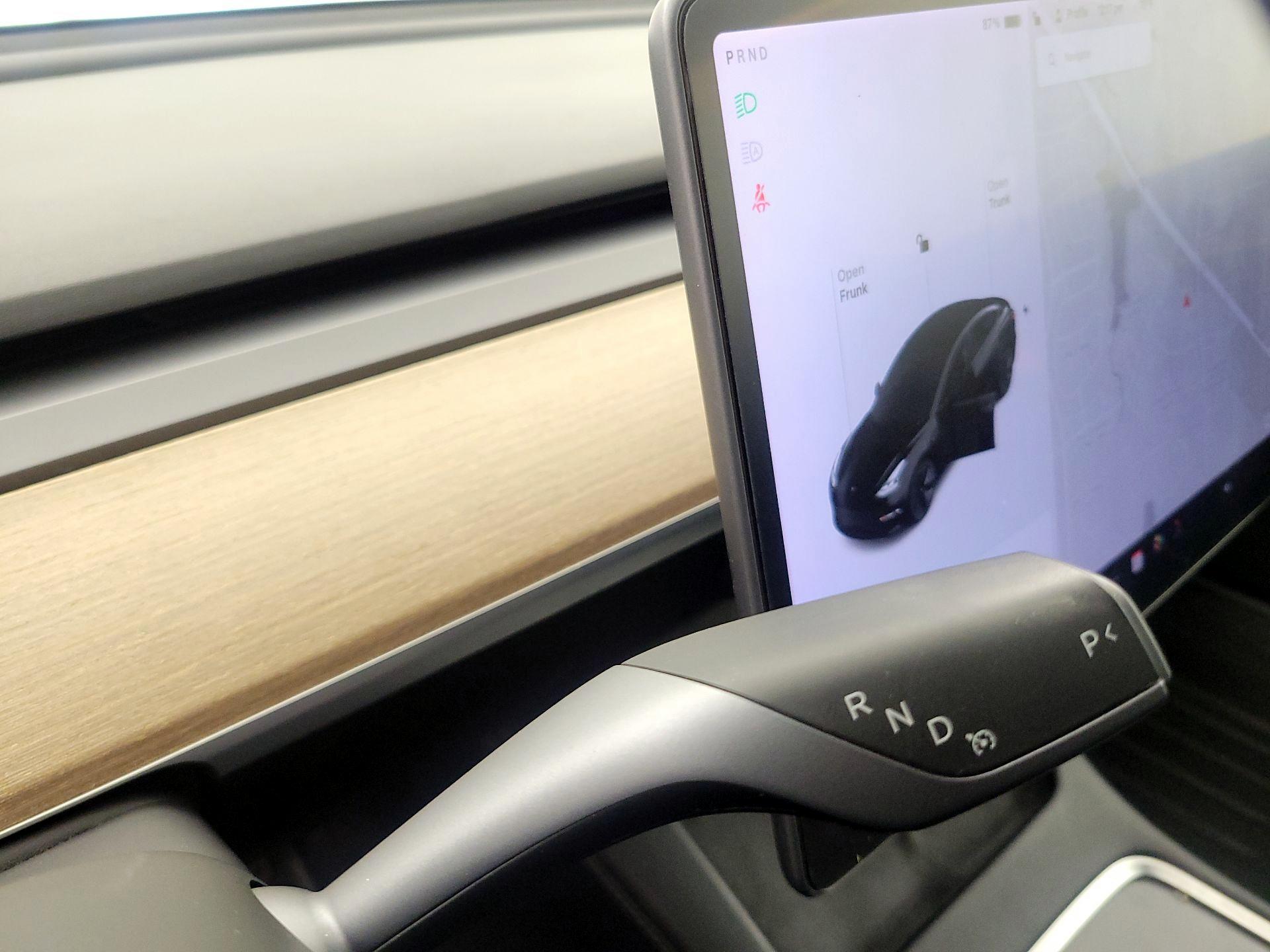 Thumbnail: 2021 Tesla Model 3 - 17