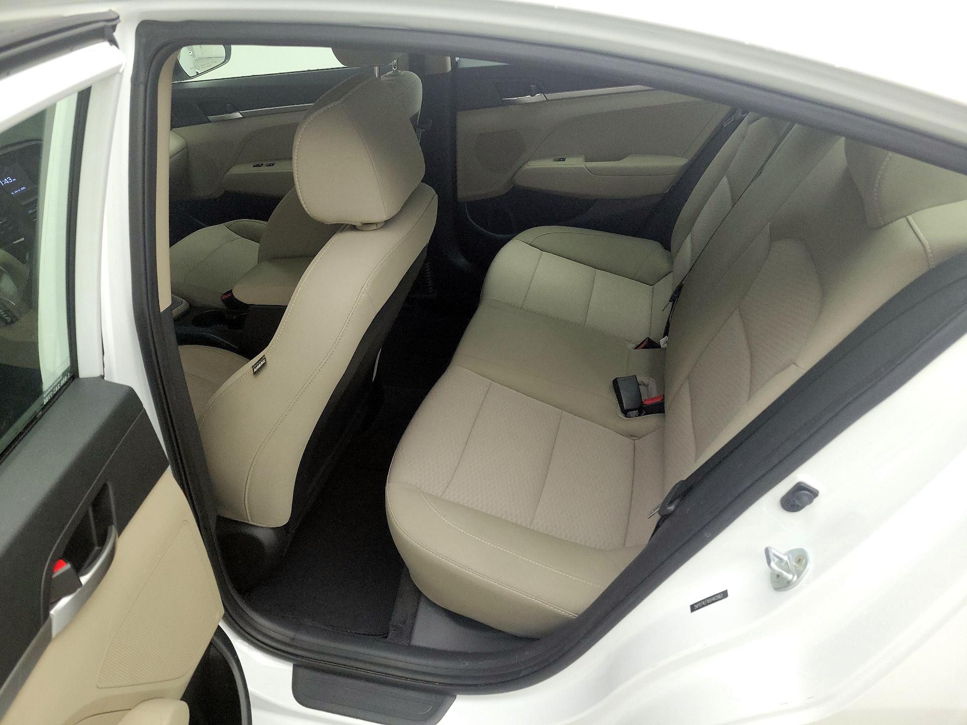 Thumbnail: 2019 Hyundai Elantra - 19