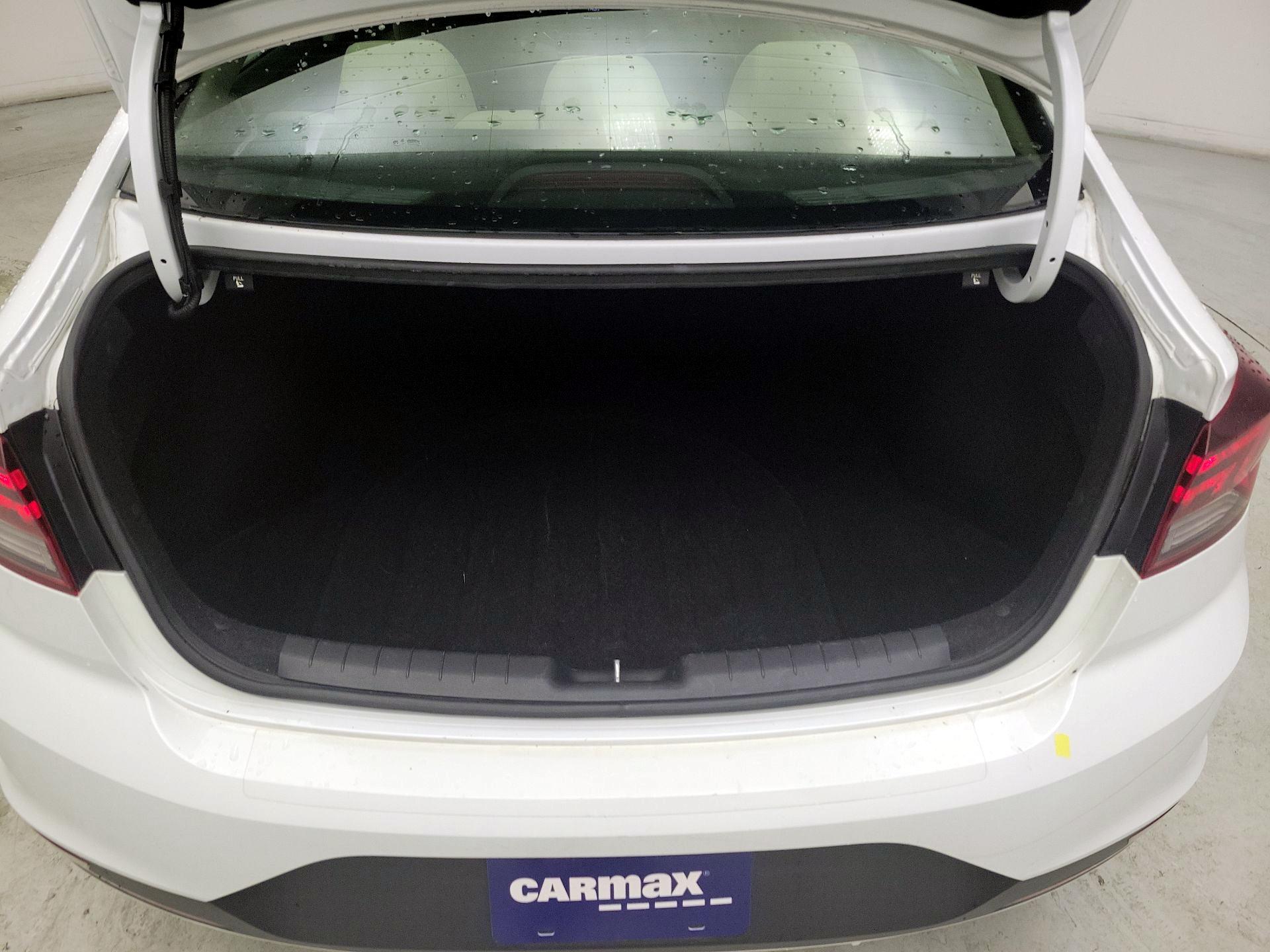 Thumbnail: 2019 Hyundai Elantra - 20