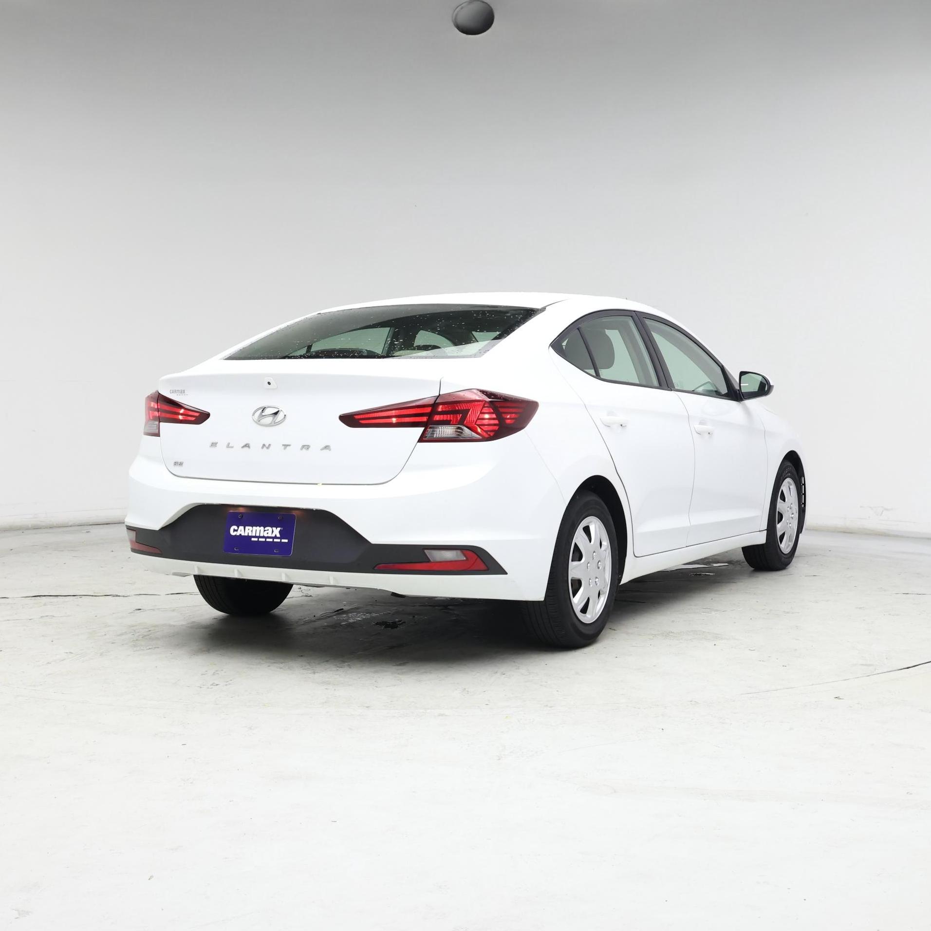 Thumbnail: 2019 Hyundai Elantra - 8
