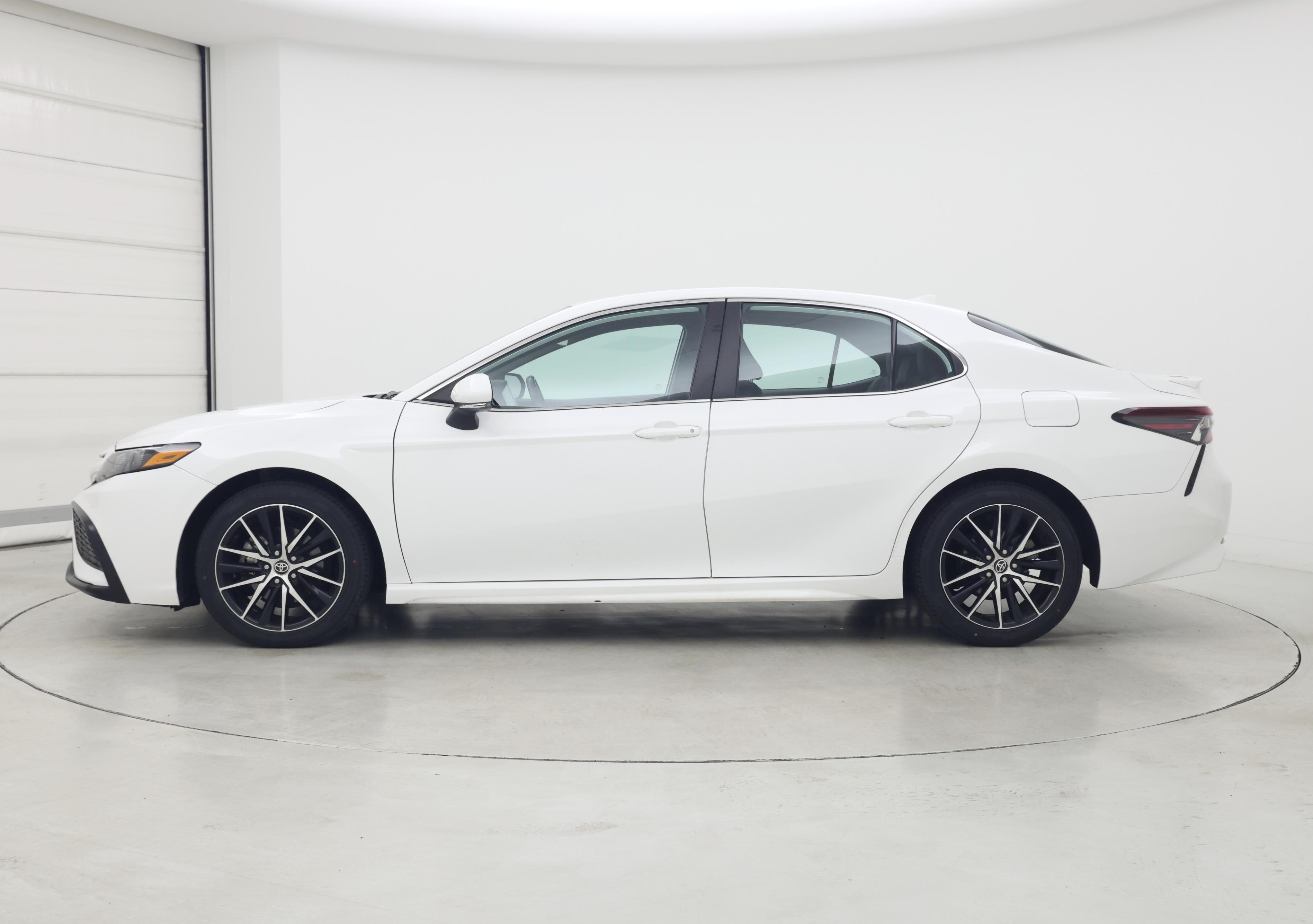 Thumbnail: 2023 Toyota Camry - 3