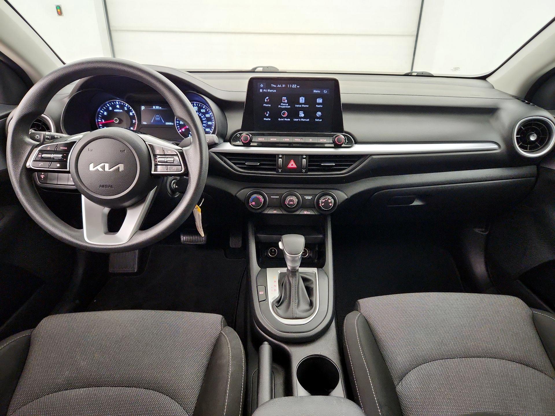 Thumbnail: 2022 Kia Forte - 9