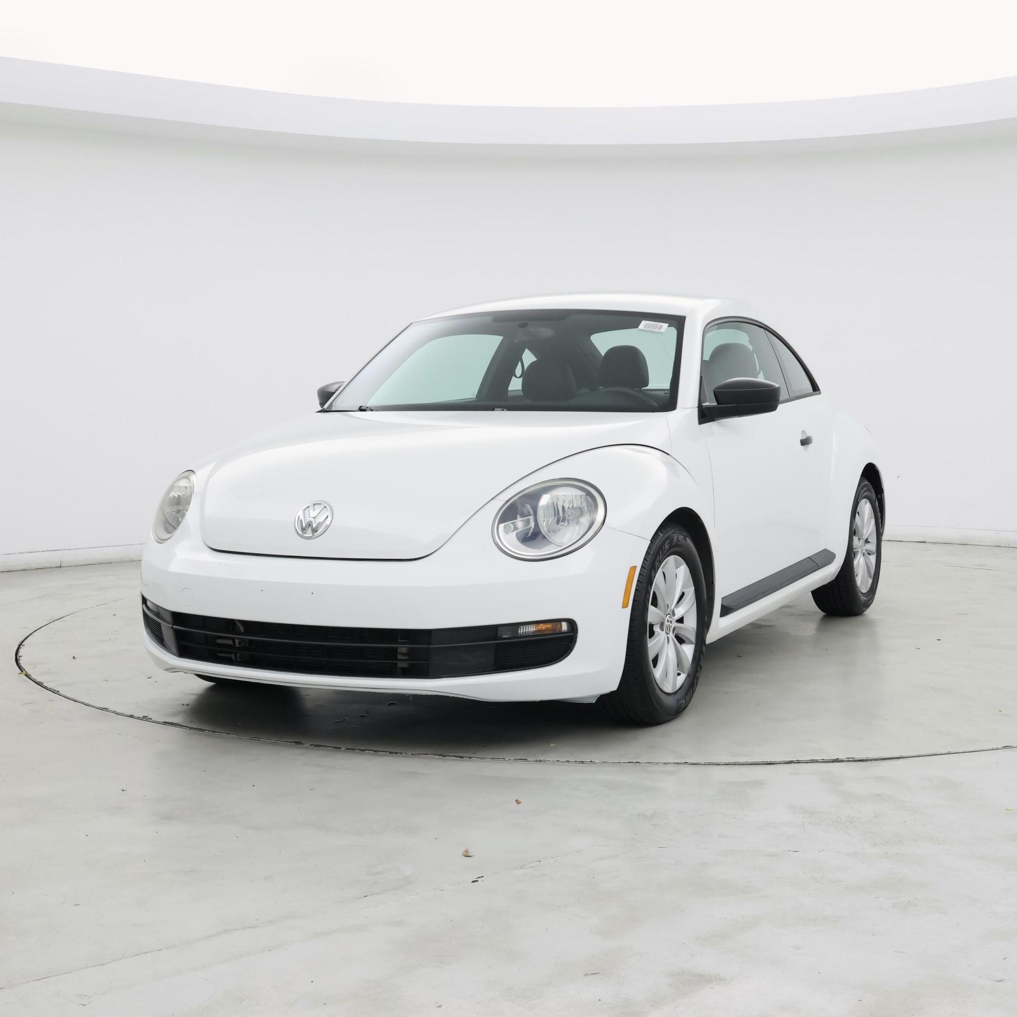 Thumbnail: 2015 Volkswagen Beetle - 4