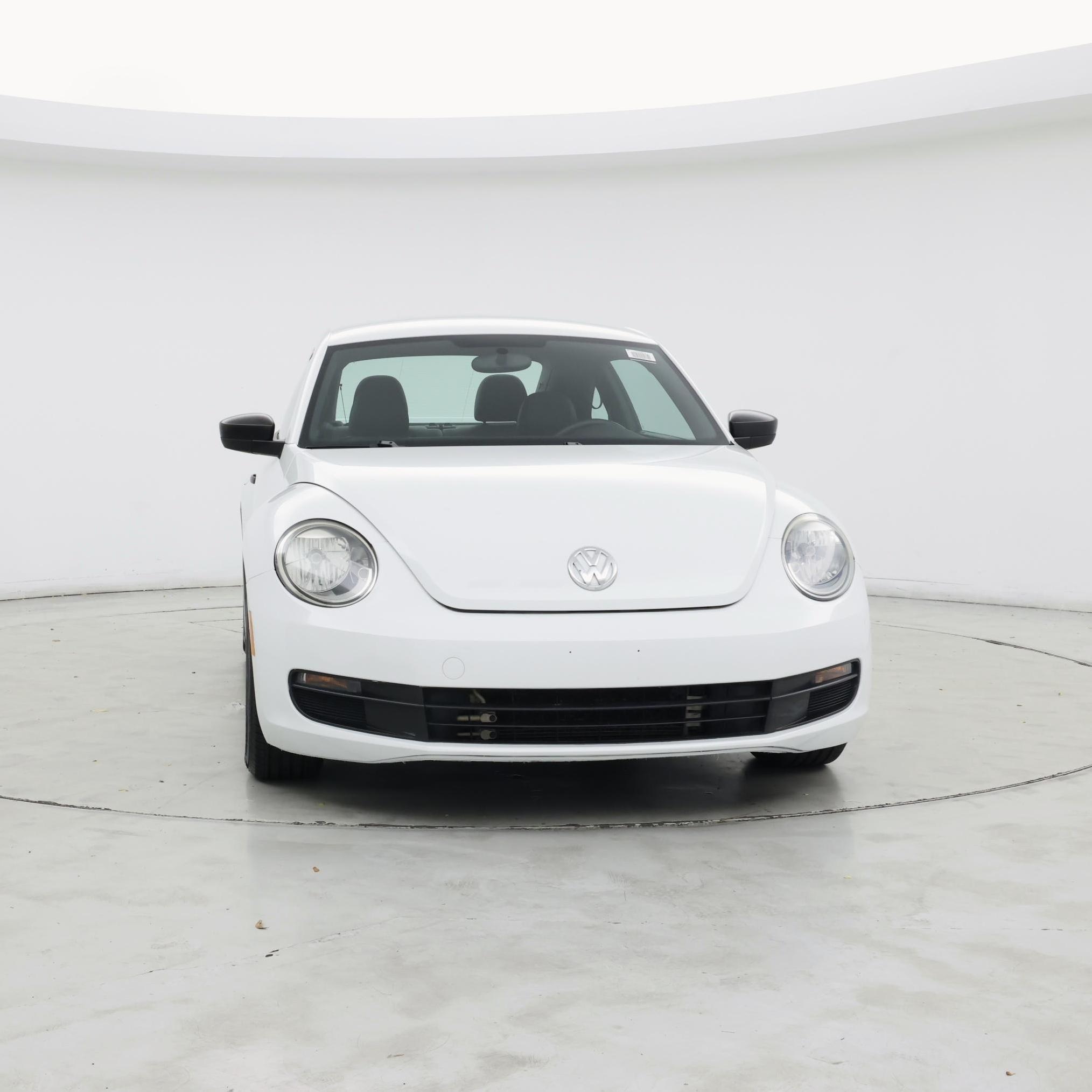 Thumbnail: 2015 Volkswagen Beetle - 5