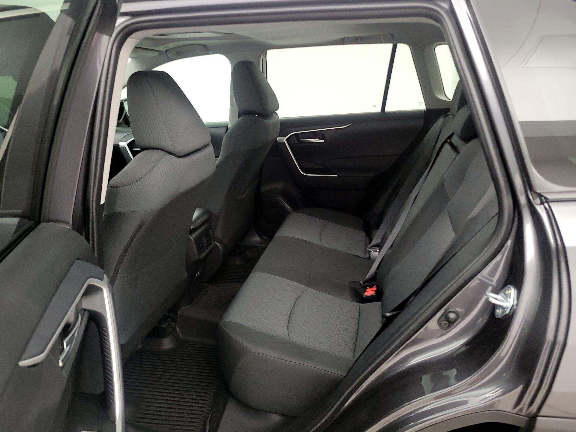 Thumbnail: 2025 Toyota RAV4 - 20