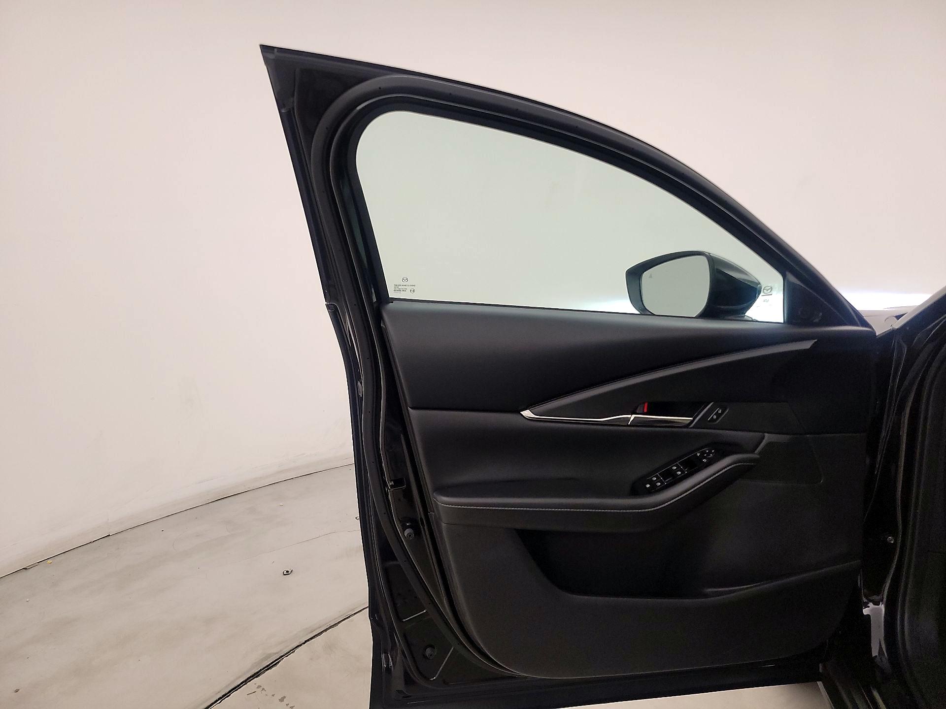 Thumbnail: 2023 Mazda CX-30 - 12