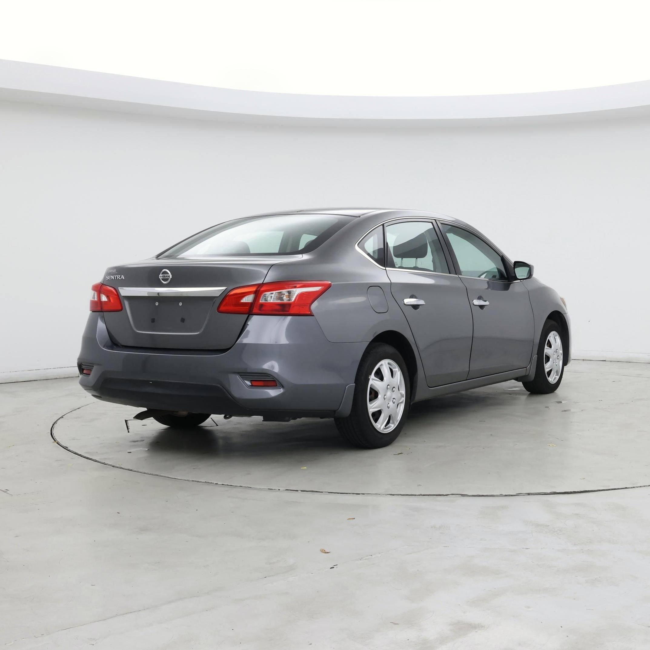 Thumbnail: 2017 Nissan Sentra - 8