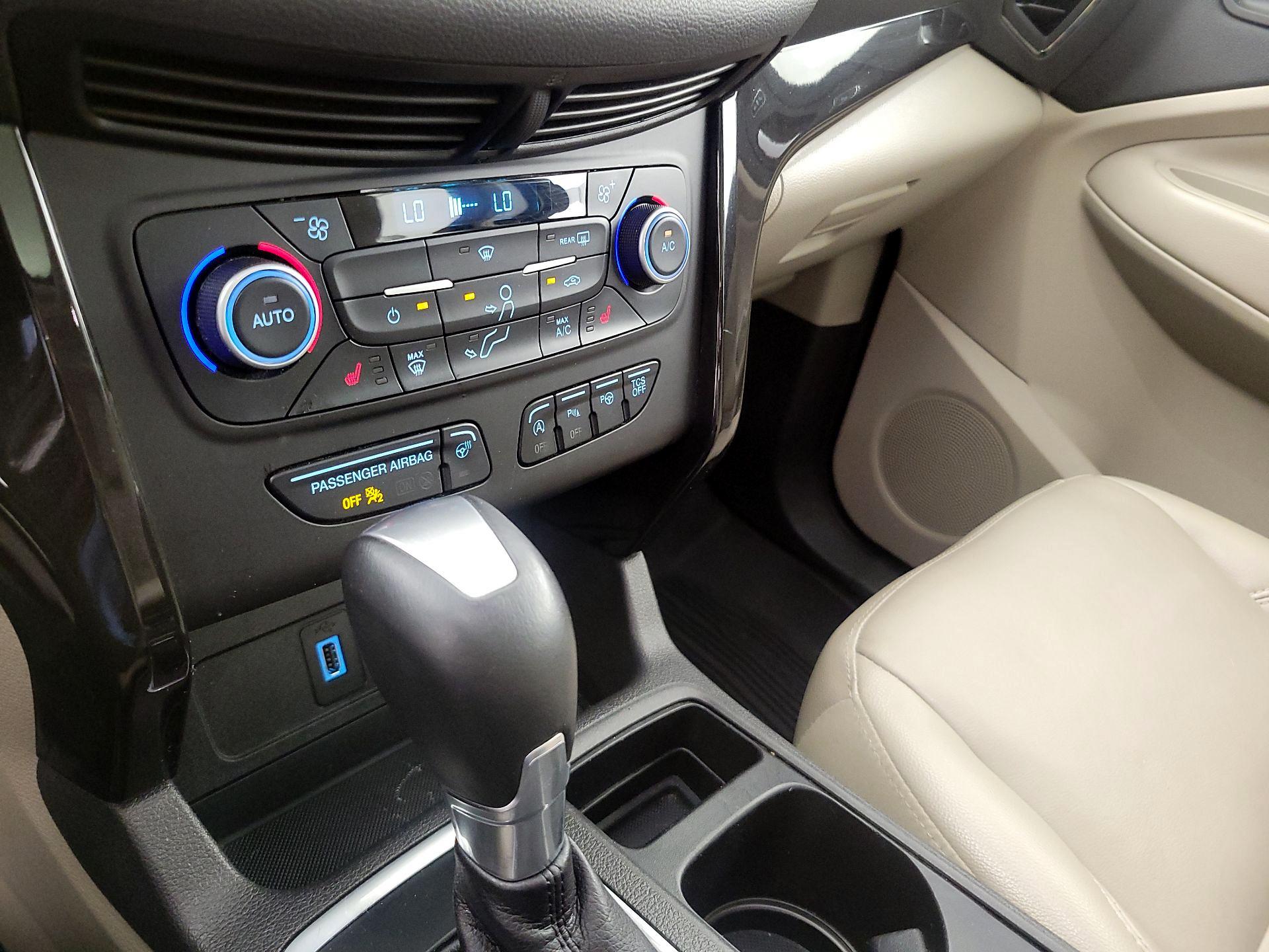 Thumbnail: 2018 Ford Escape - 17