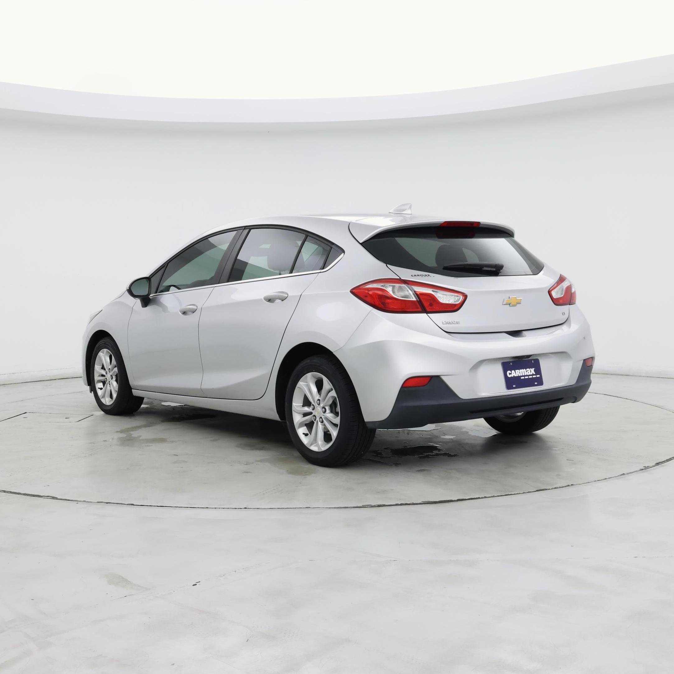 Thumbnail: 2019 Chevrolet Cruze - 2