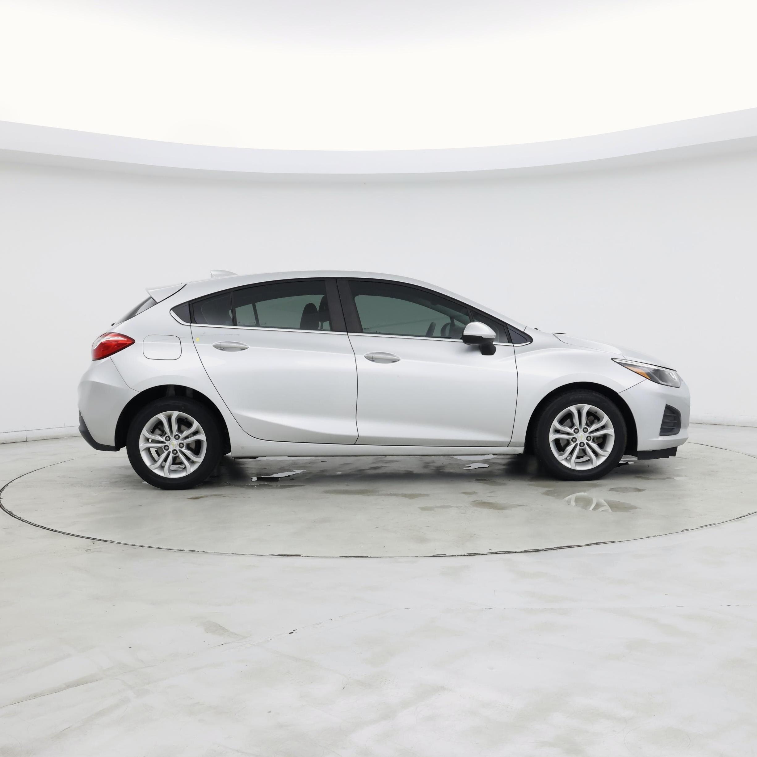 Thumbnail: 2019 Chevrolet Cruze - 7
