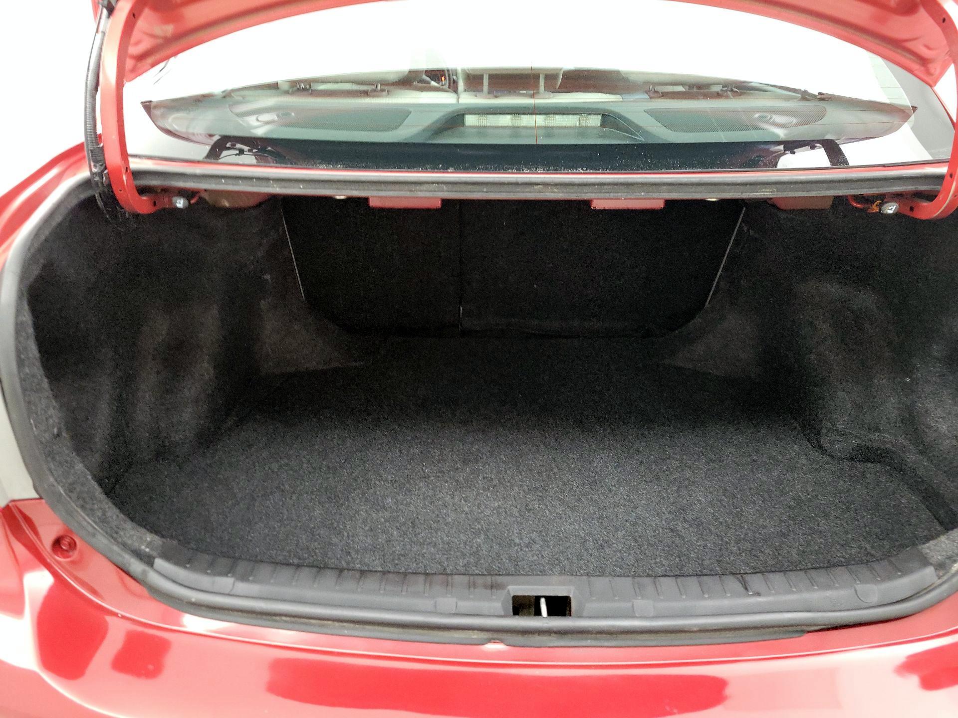 Thumbnail: 2013 Toyota Corolla - 18
