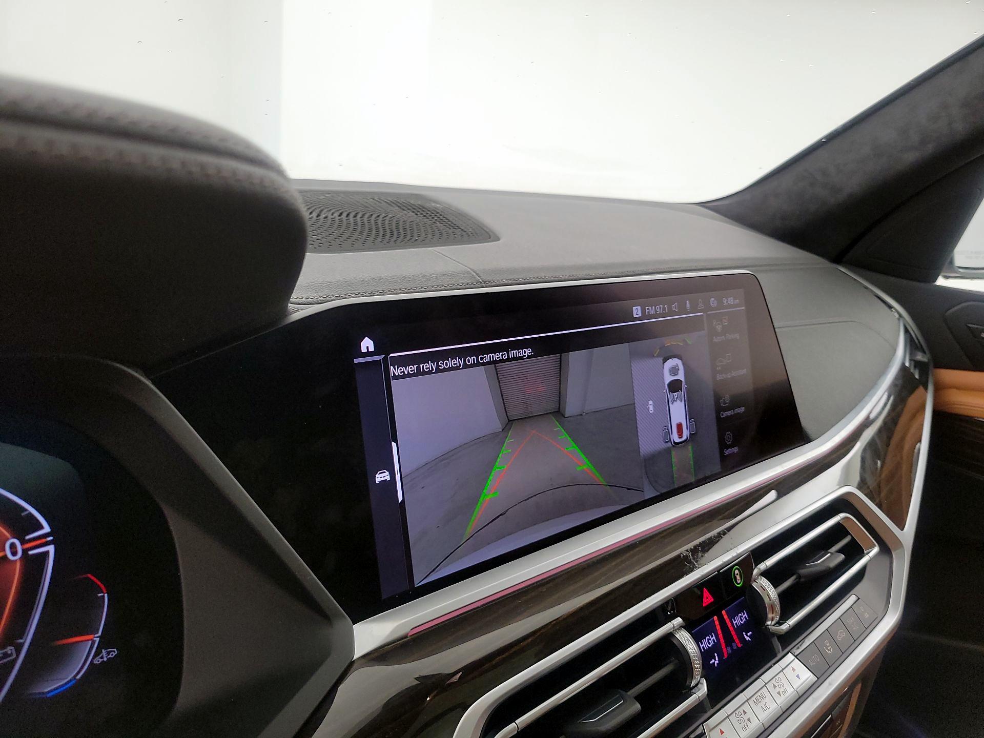 Thumbnail: 2021 BMW X7 - 15