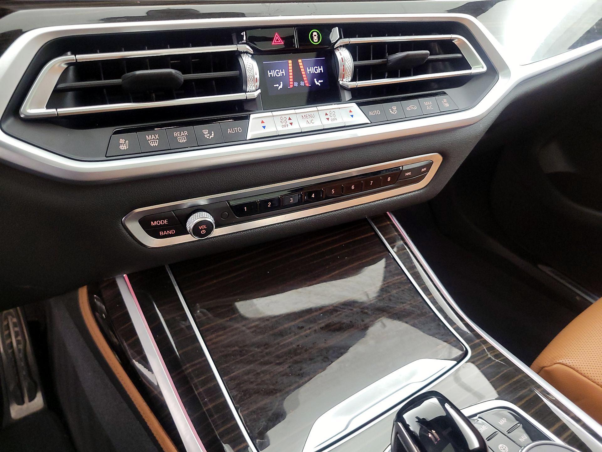 Thumbnail: 2021 BMW X7 - 17