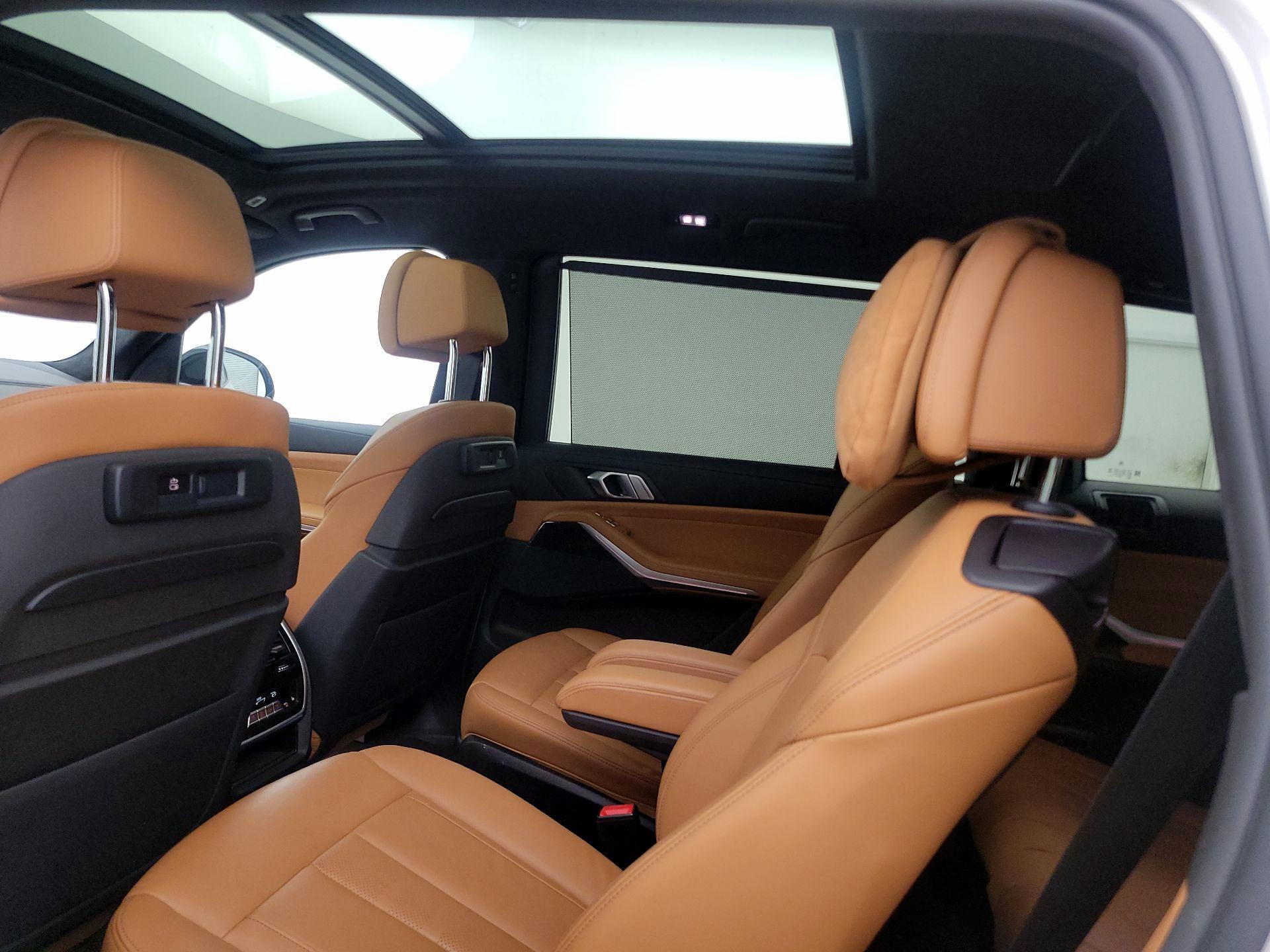 Thumbnail: 2021 BMW X7 - 20
