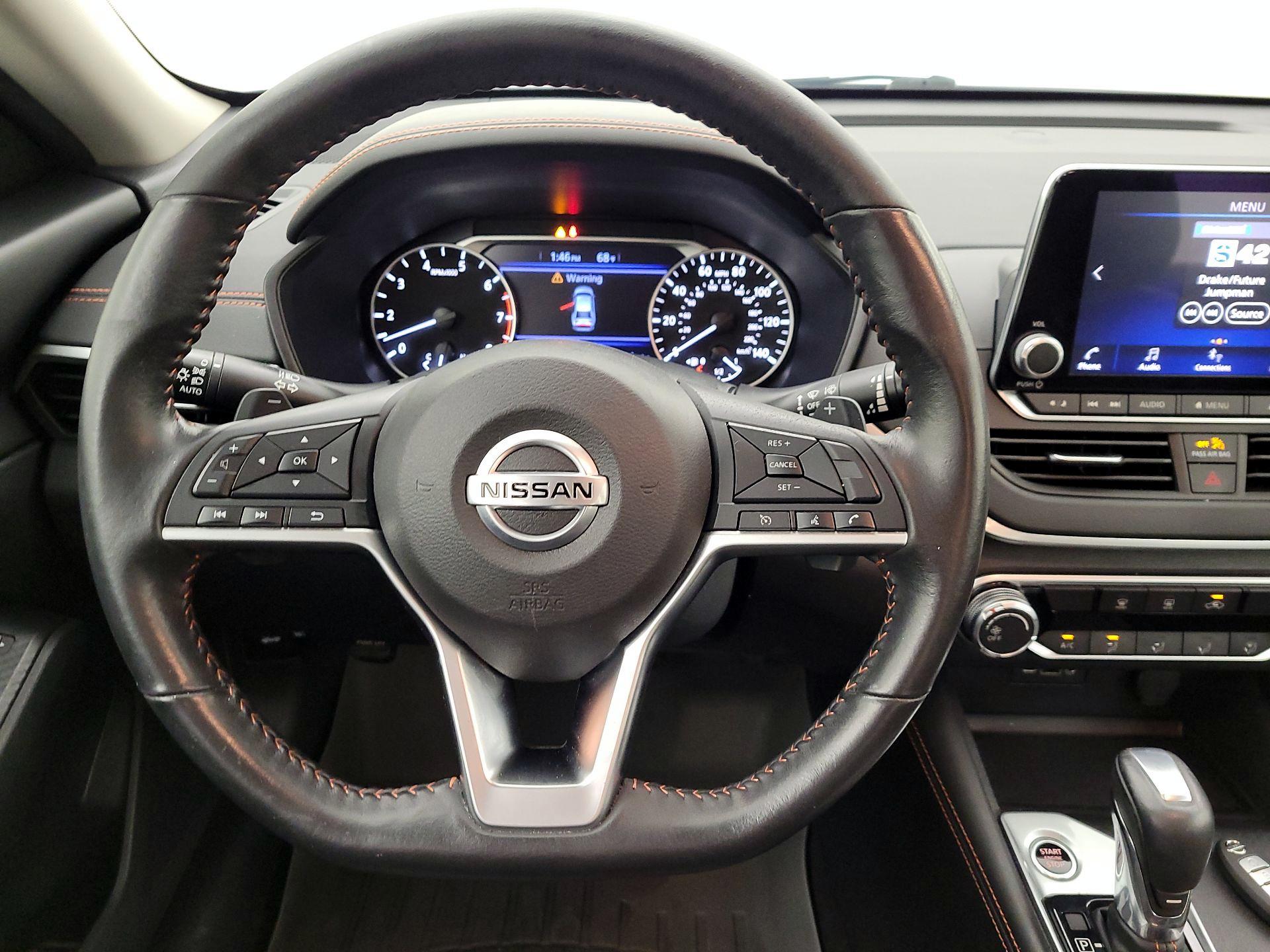 Thumbnail: 2022 Nissan Altima - 10