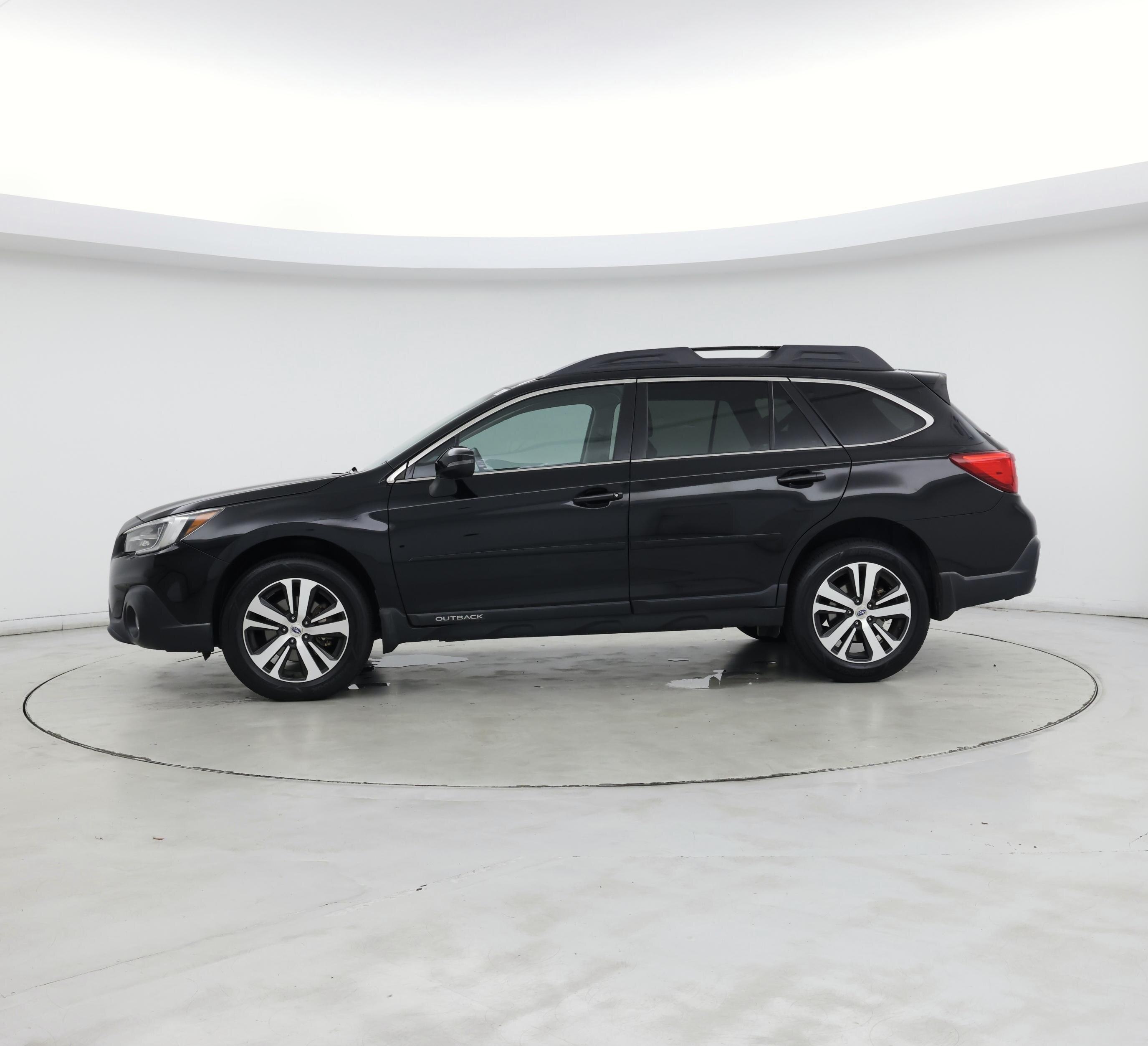 Thumbnail: 2018 Subaru Outback - 3