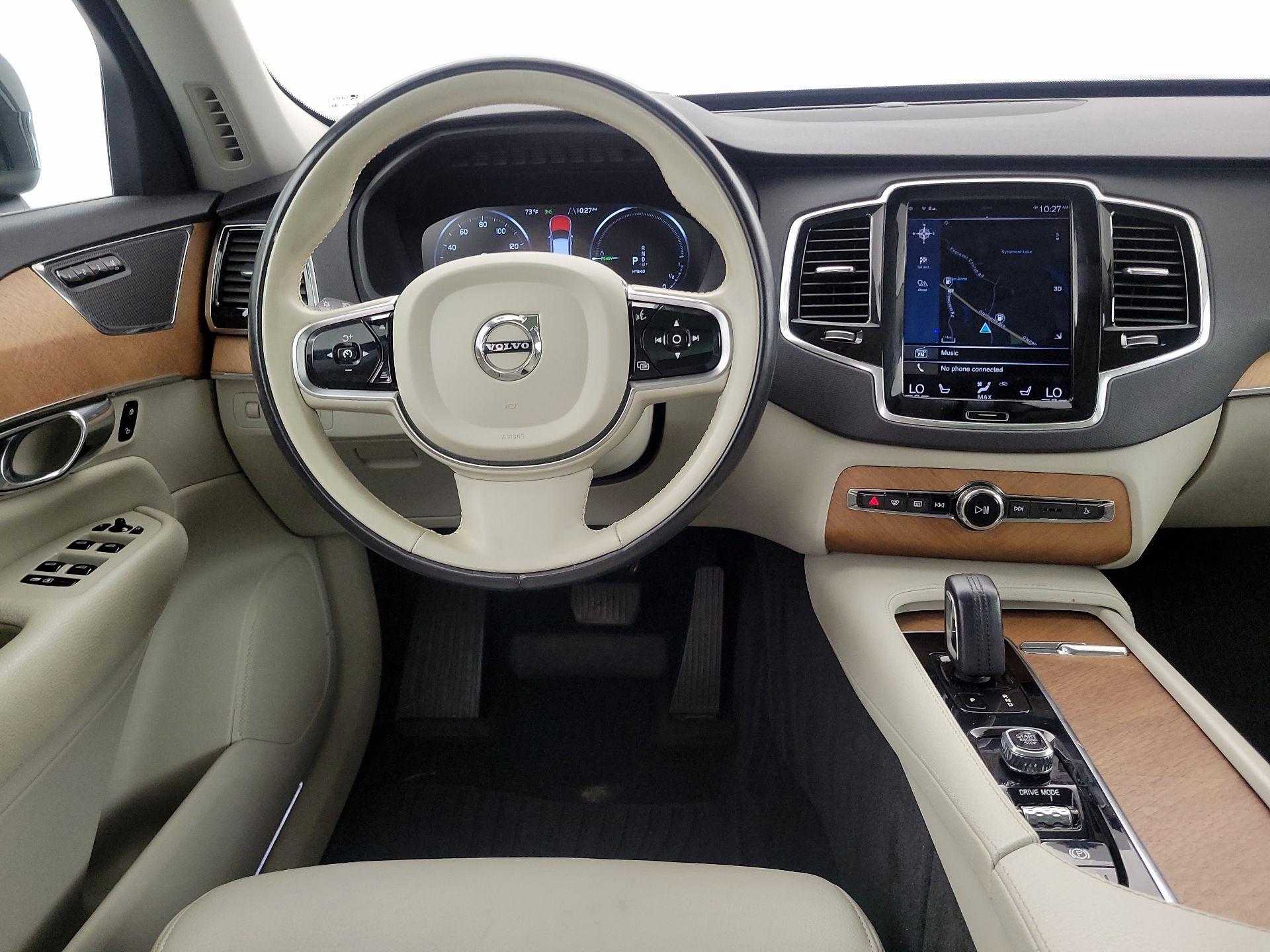 Thumbnail: 2021 Volvo XC90 - 10