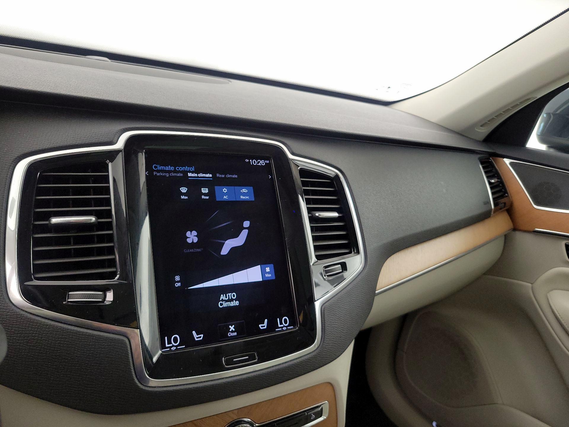 Thumbnail: 2021 Volvo XC90 - 17