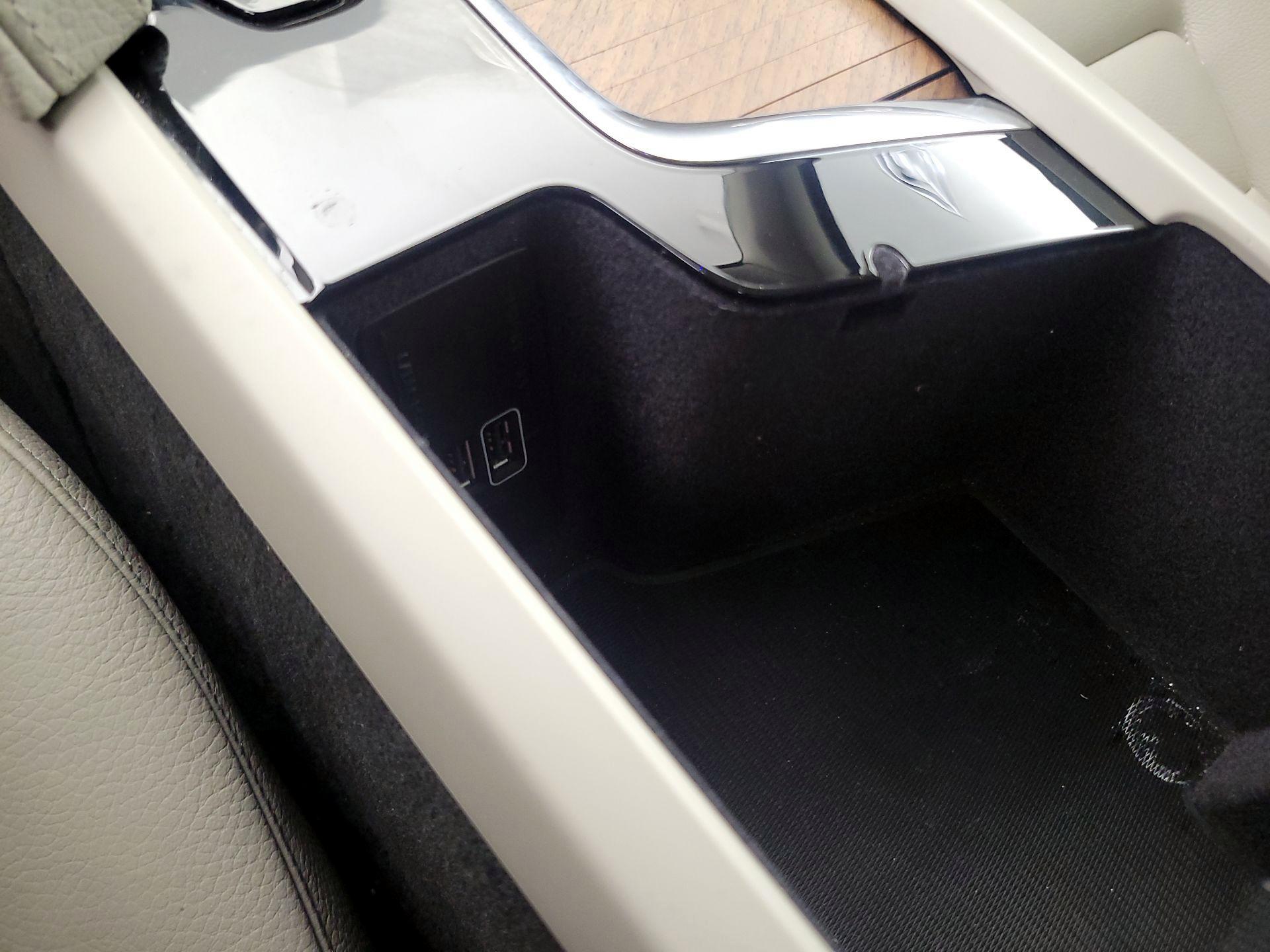 Thumbnail: 2021 Volvo XC90 - 19