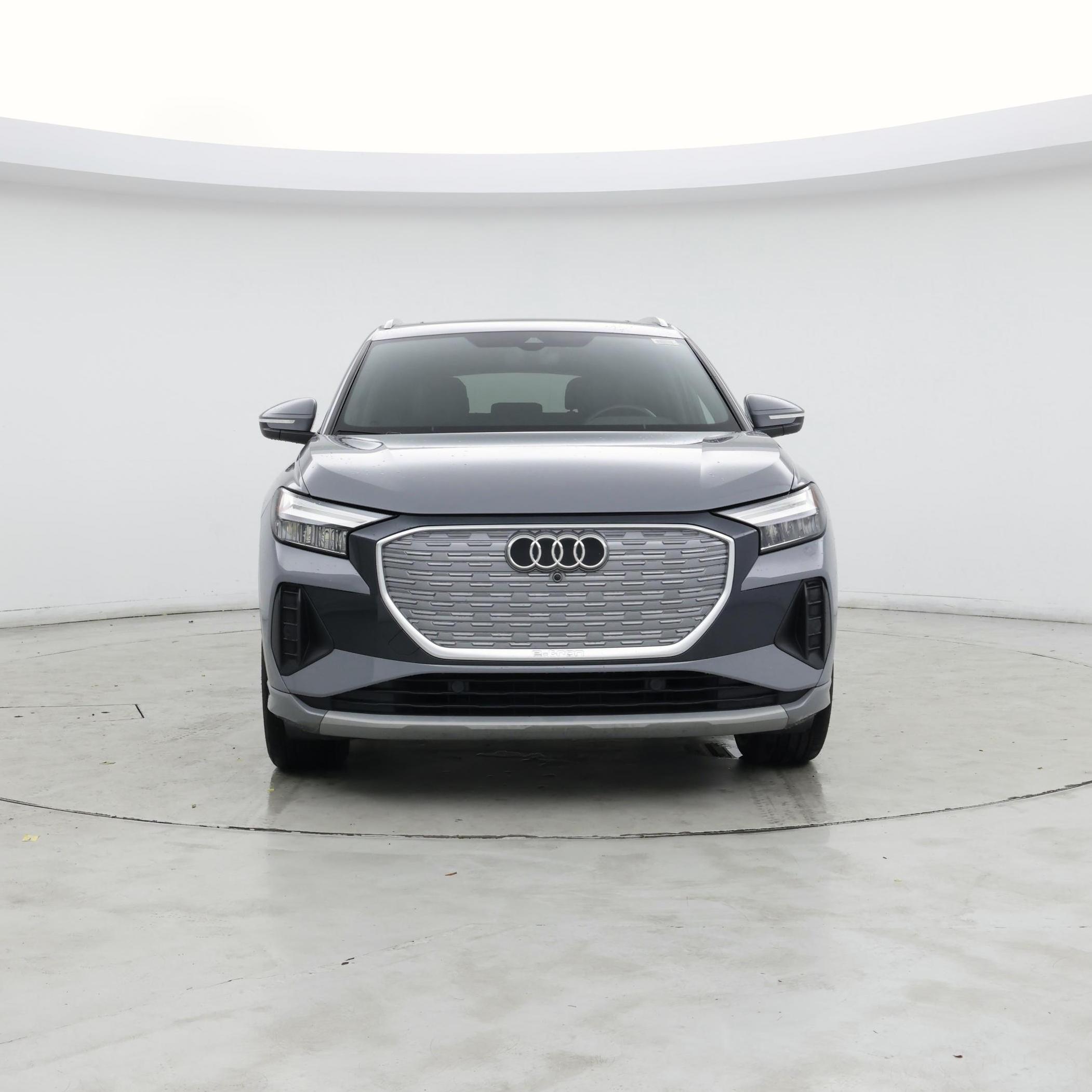 Thumbnail: 2022 Audi Q4 e-tron - 5