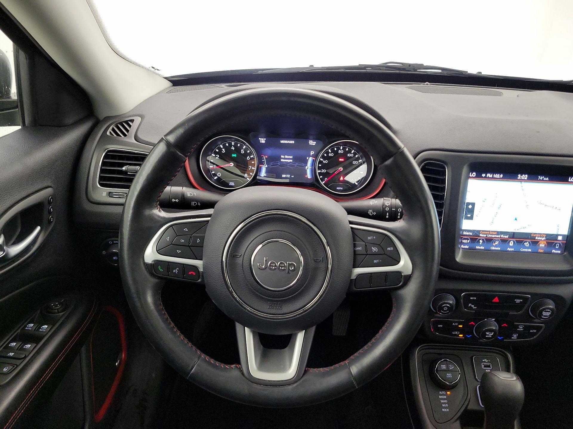 Thumbnail: 2020 Jeep Compass - 10