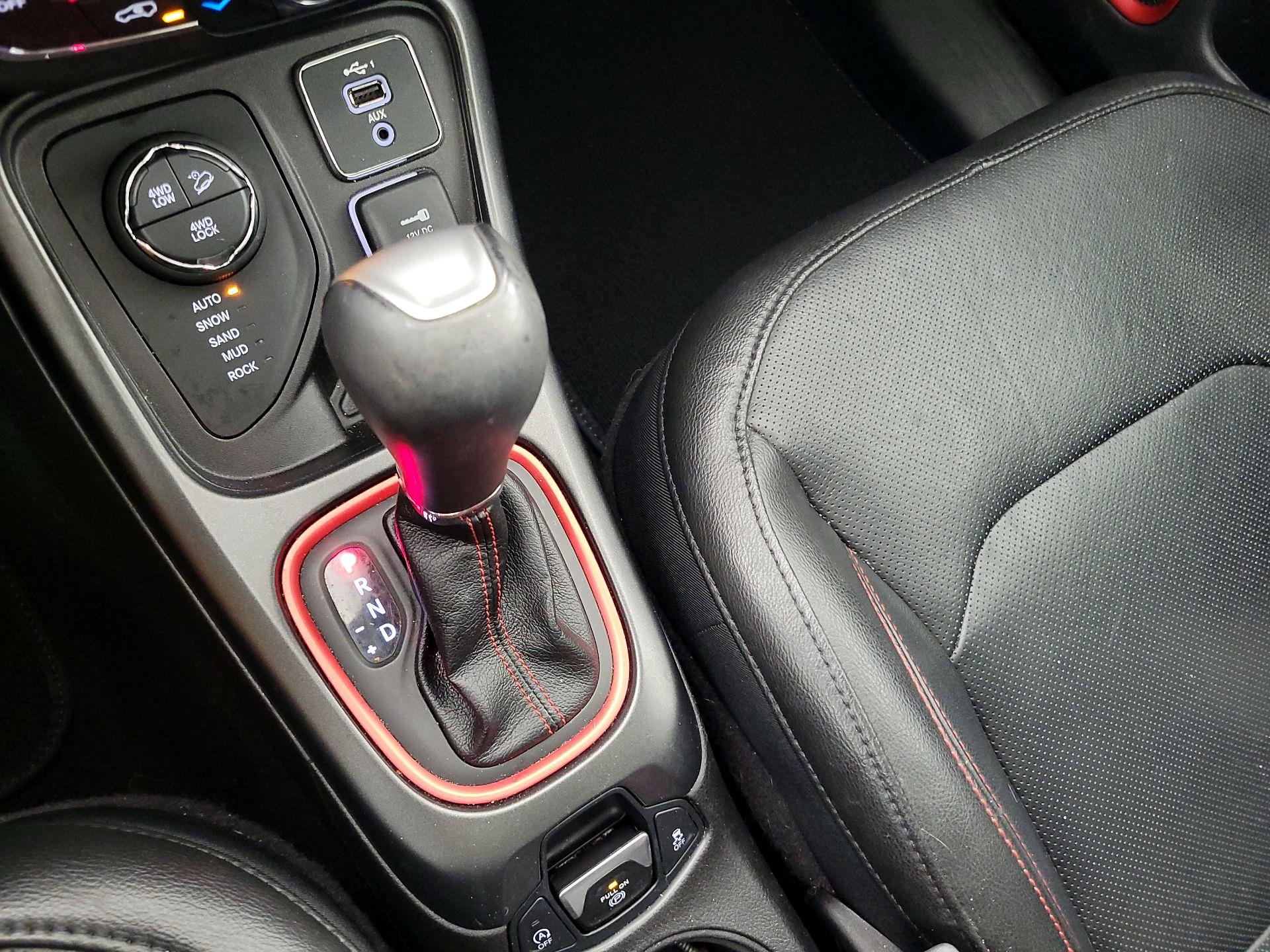 Thumbnail: 2020 Jeep Compass - 18