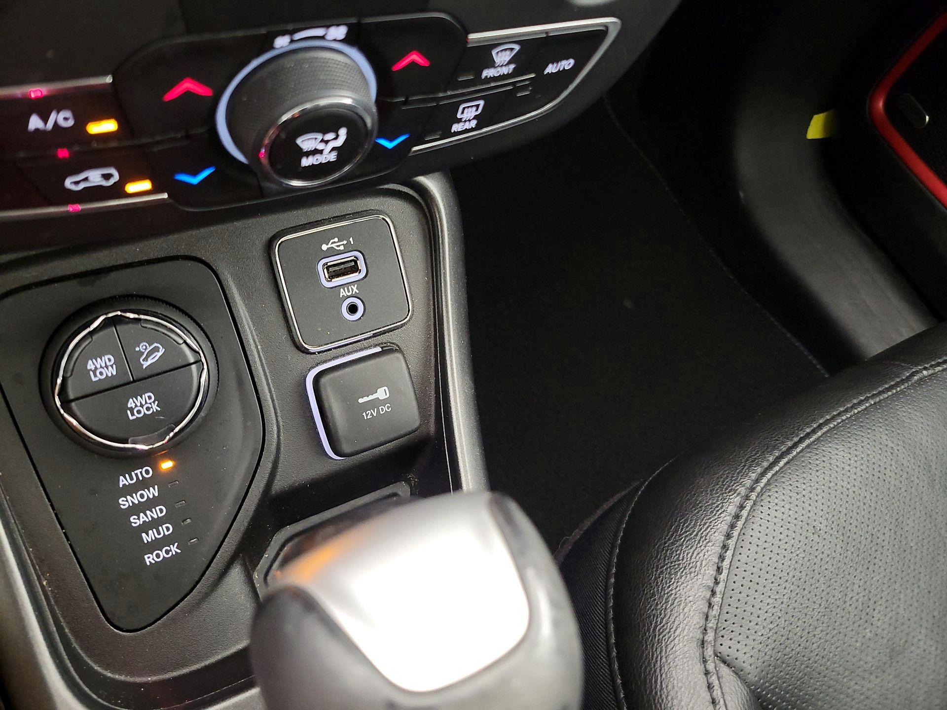 Thumbnail: 2020 Jeep Compass - 19