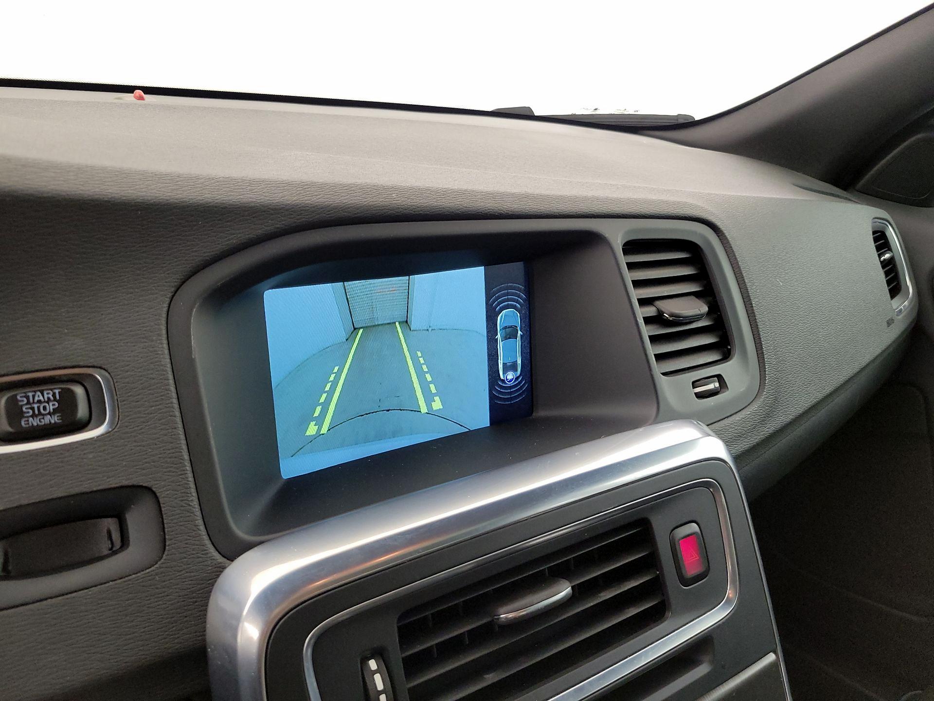 Thumbnail: 2015 Volvo S60 - 15