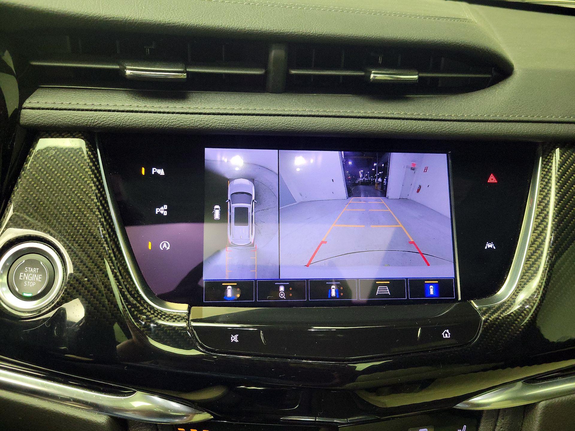 Thumbnail: 2023 Cadillac XT6 - 15