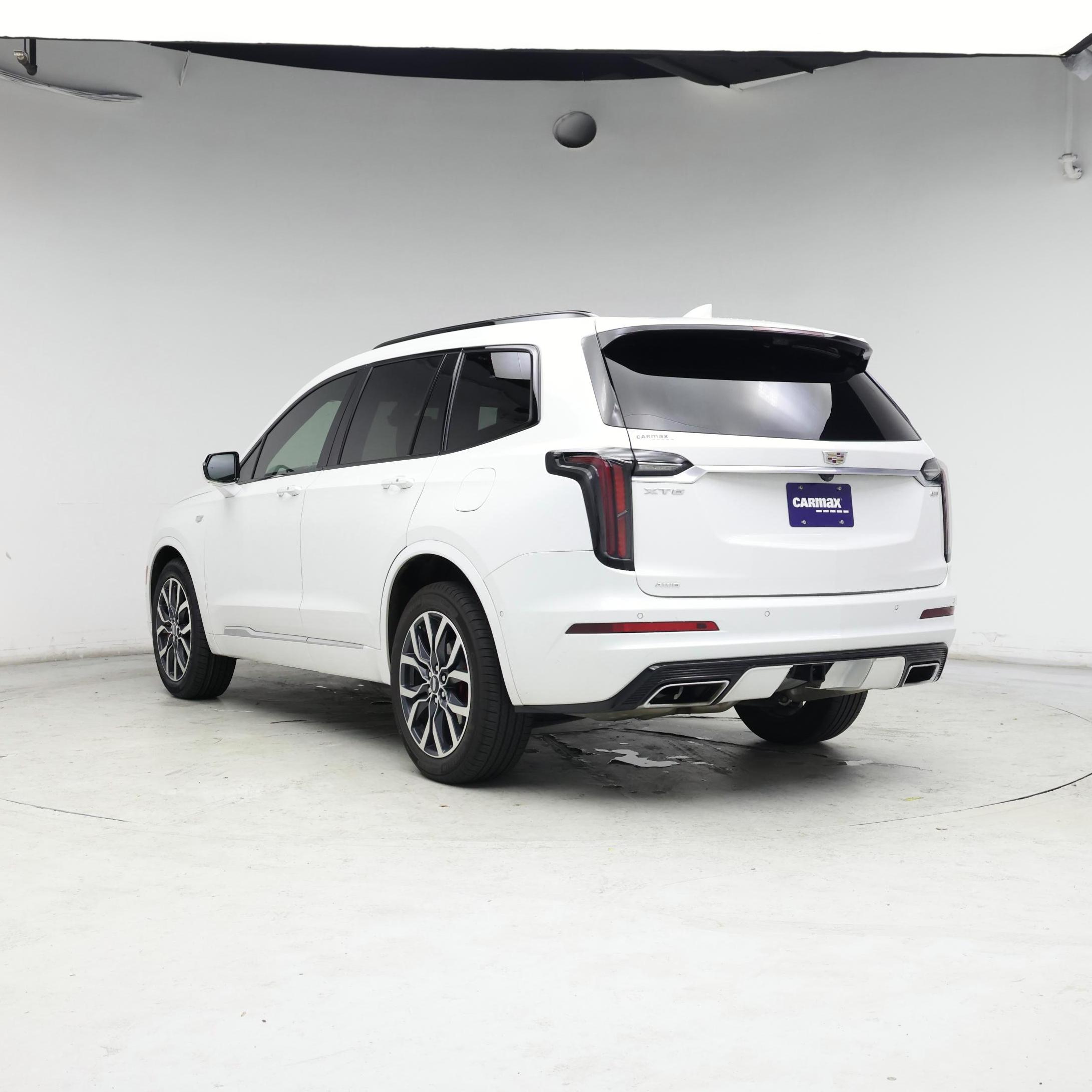 Thumbnail: 2023 Cadillac XT6 - 2