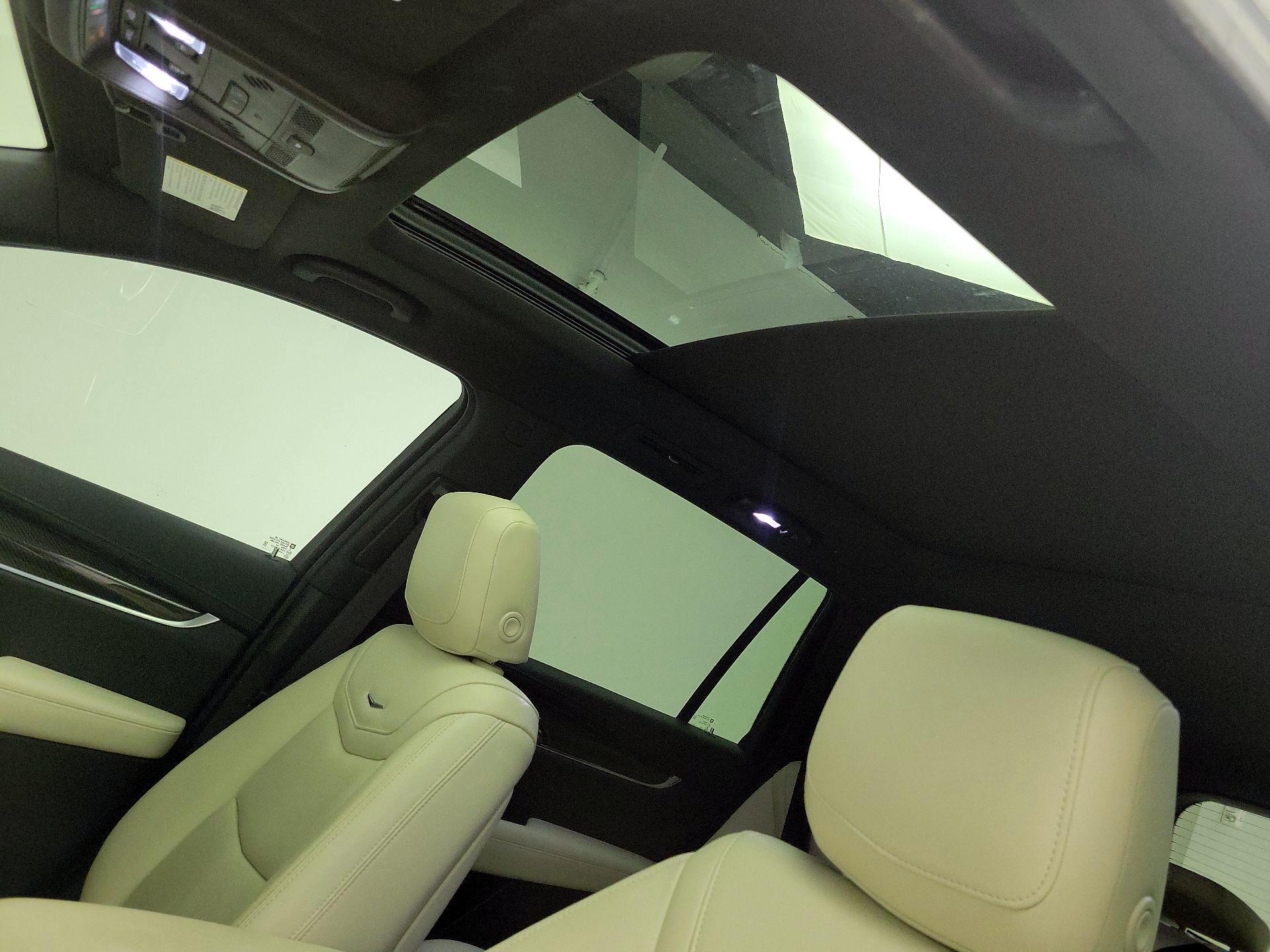 Thumbnail: 2023 Cadillac XT6 - 20