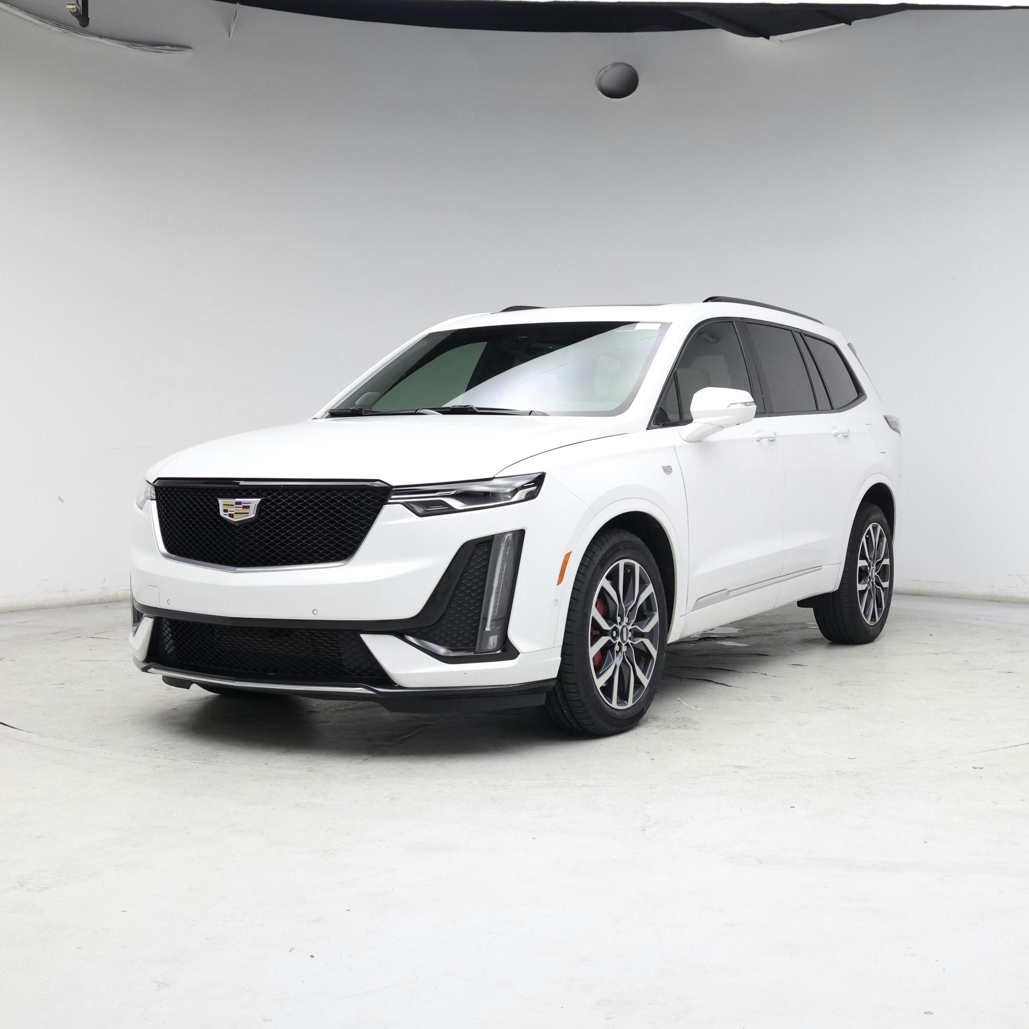Thumbnail: 2023 Cadillac XT6 - 4