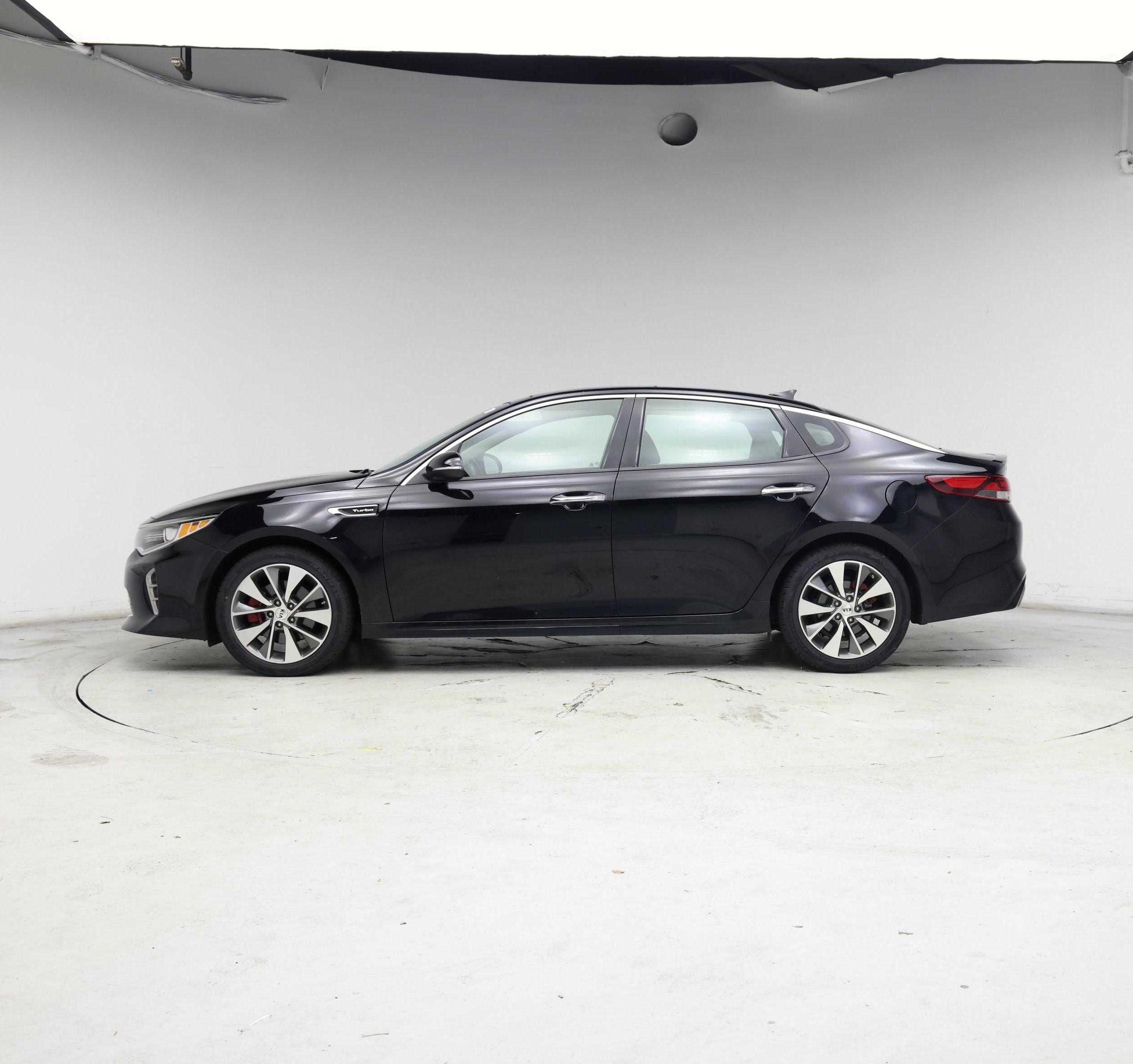 Thumbnail: 2016 Kia Optima - 3