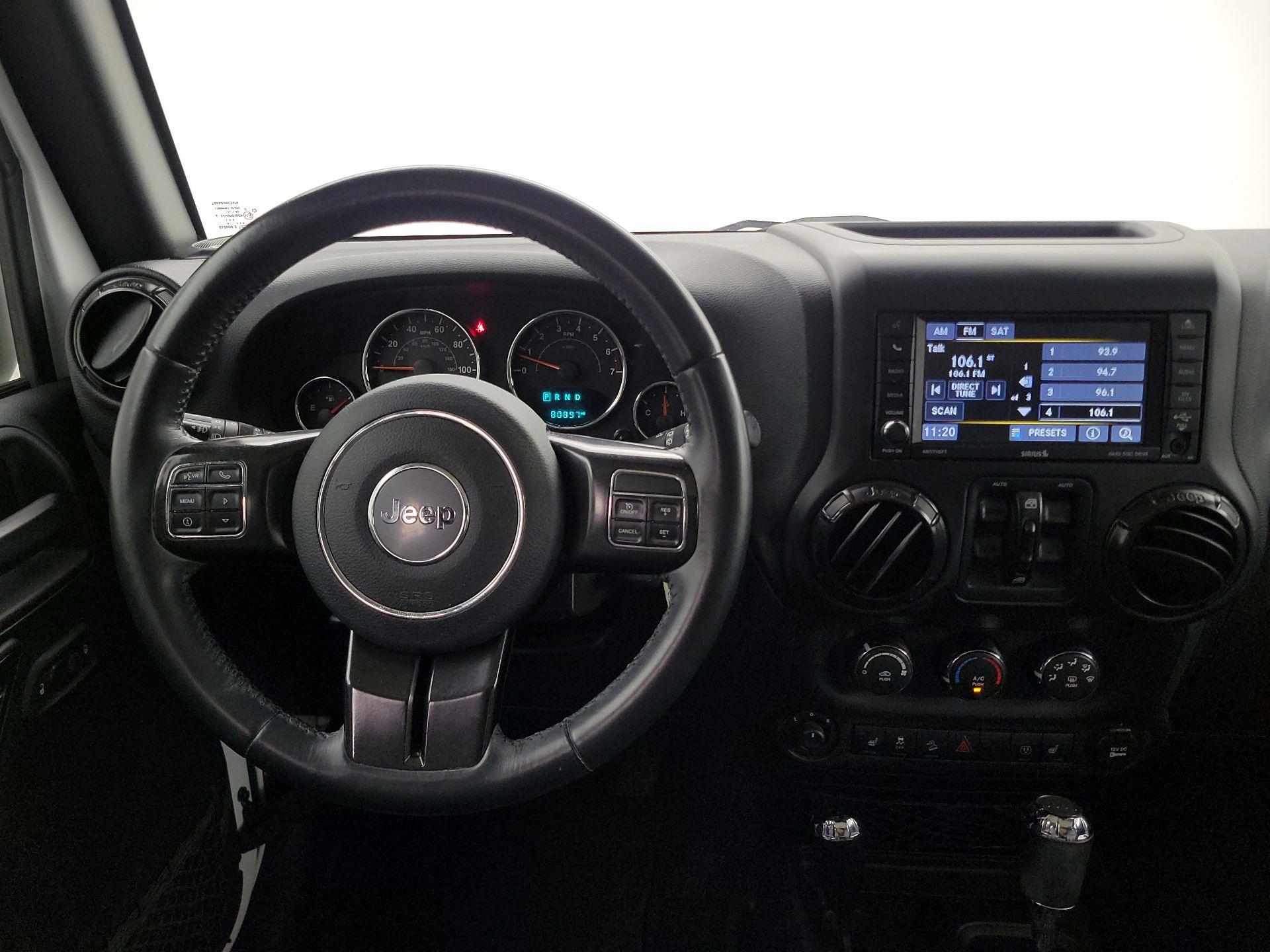 Thumbnail: 2017 Jeep Wrangler - 10