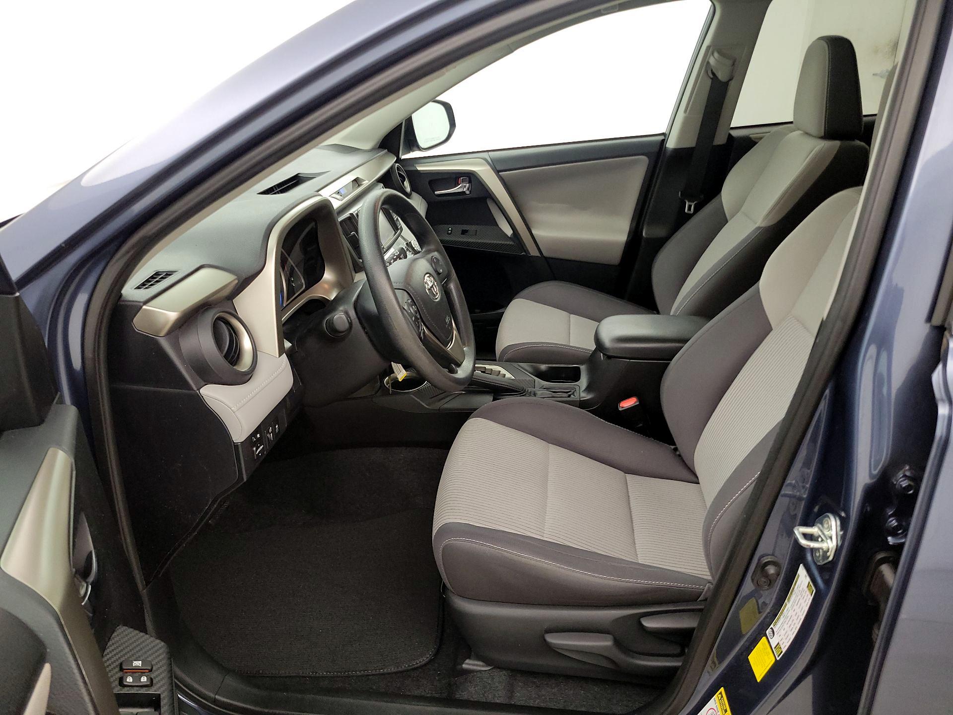 Thumbnail: 2014 Toyota RAV4 - 11