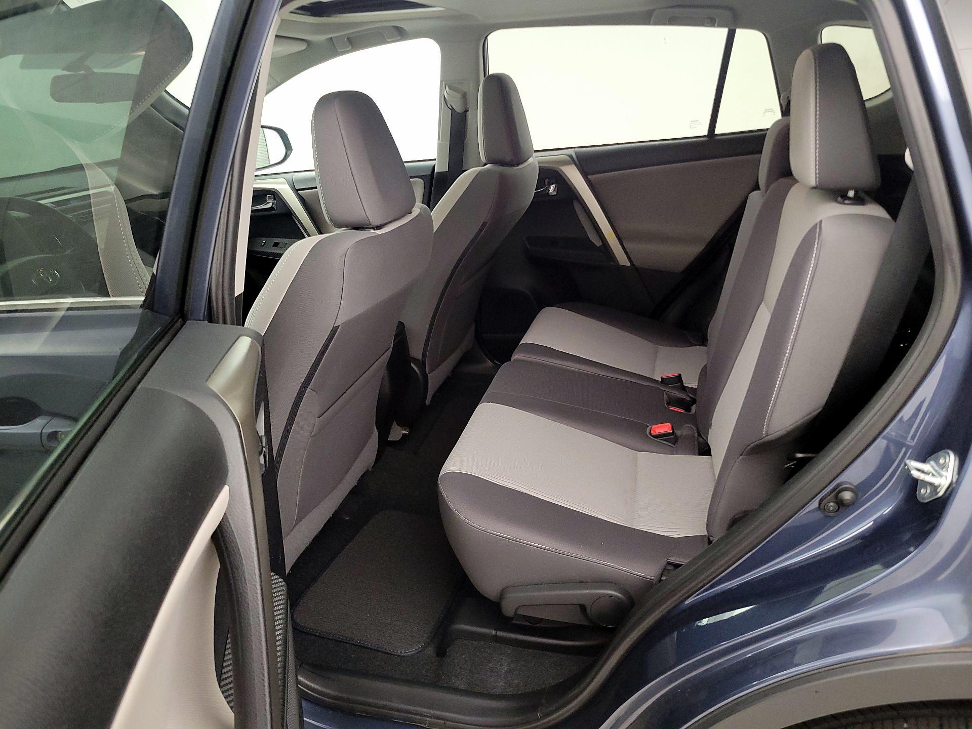 Thumbnail: 2014 Toyota RAV4 - 20