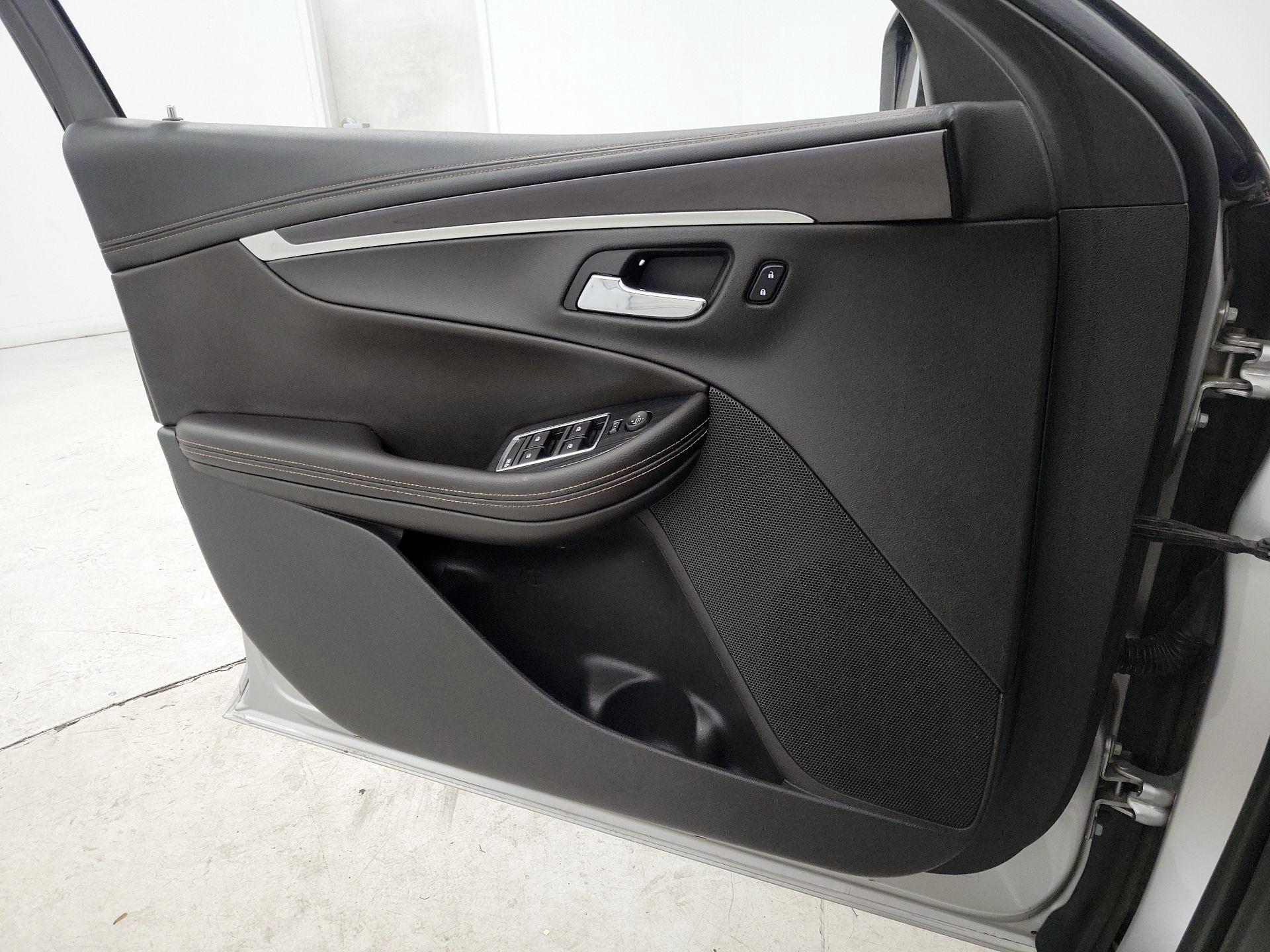 Thumbnail: 2016 Chevrolet Impala - 12