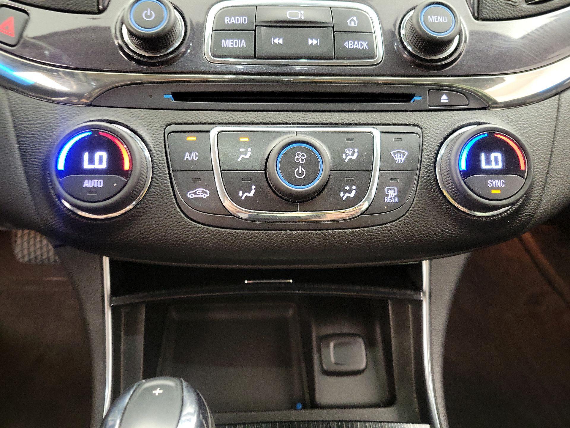 Thumbnail: 2016 Chevrolet Impala - 16