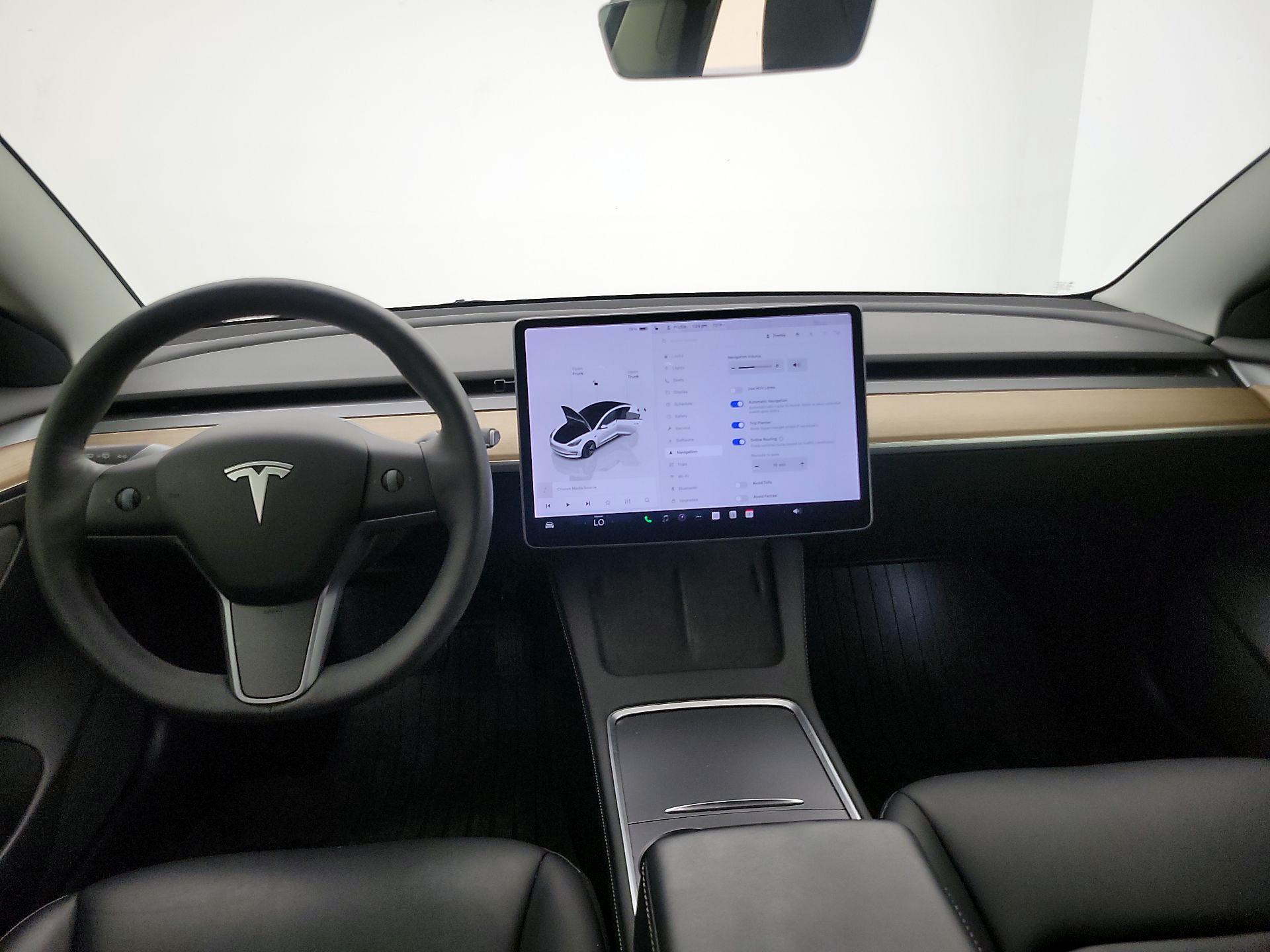 Thumbnail: 2022 Tesla Model 3 - 9