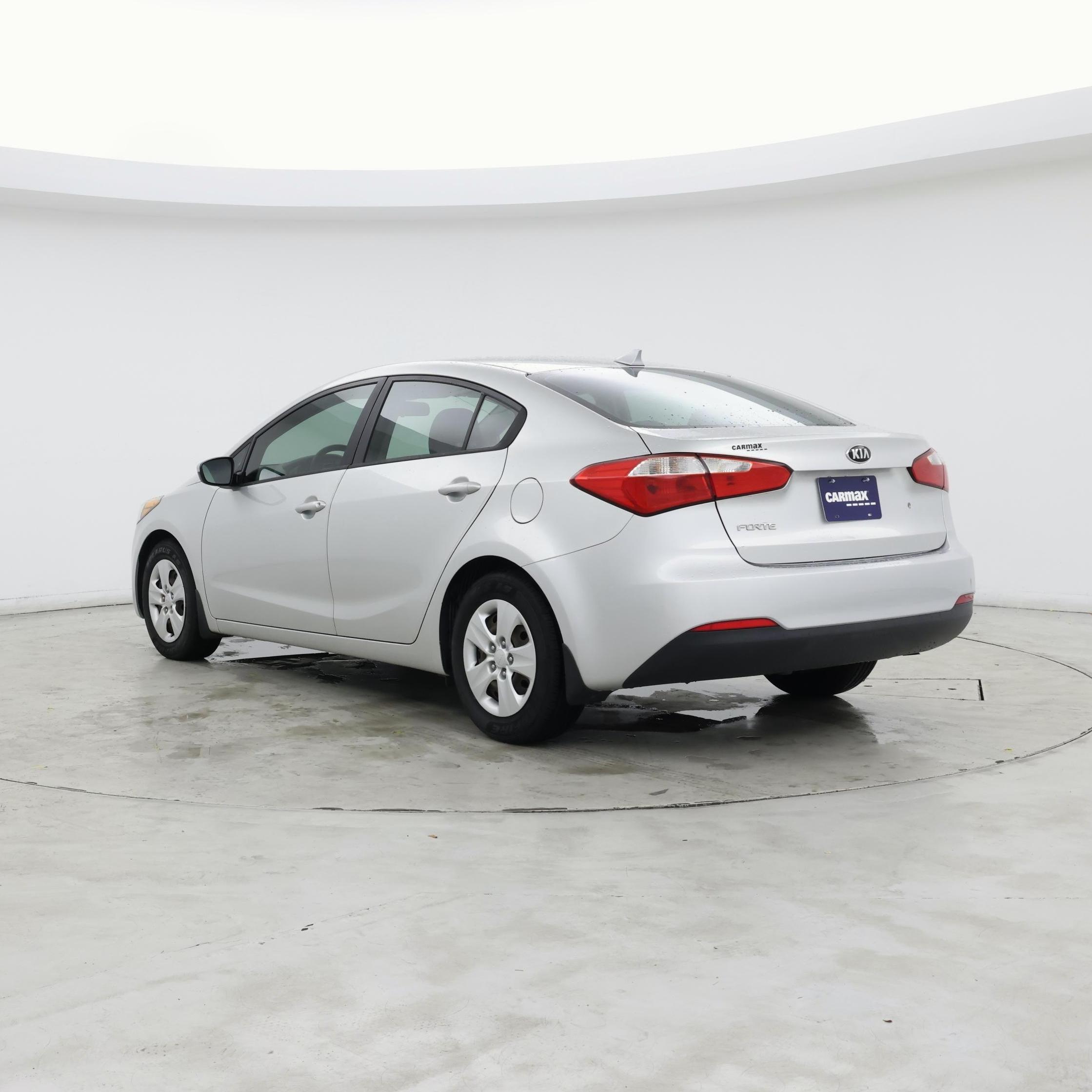 Thumbnail: 2015 Kia Forte - 2