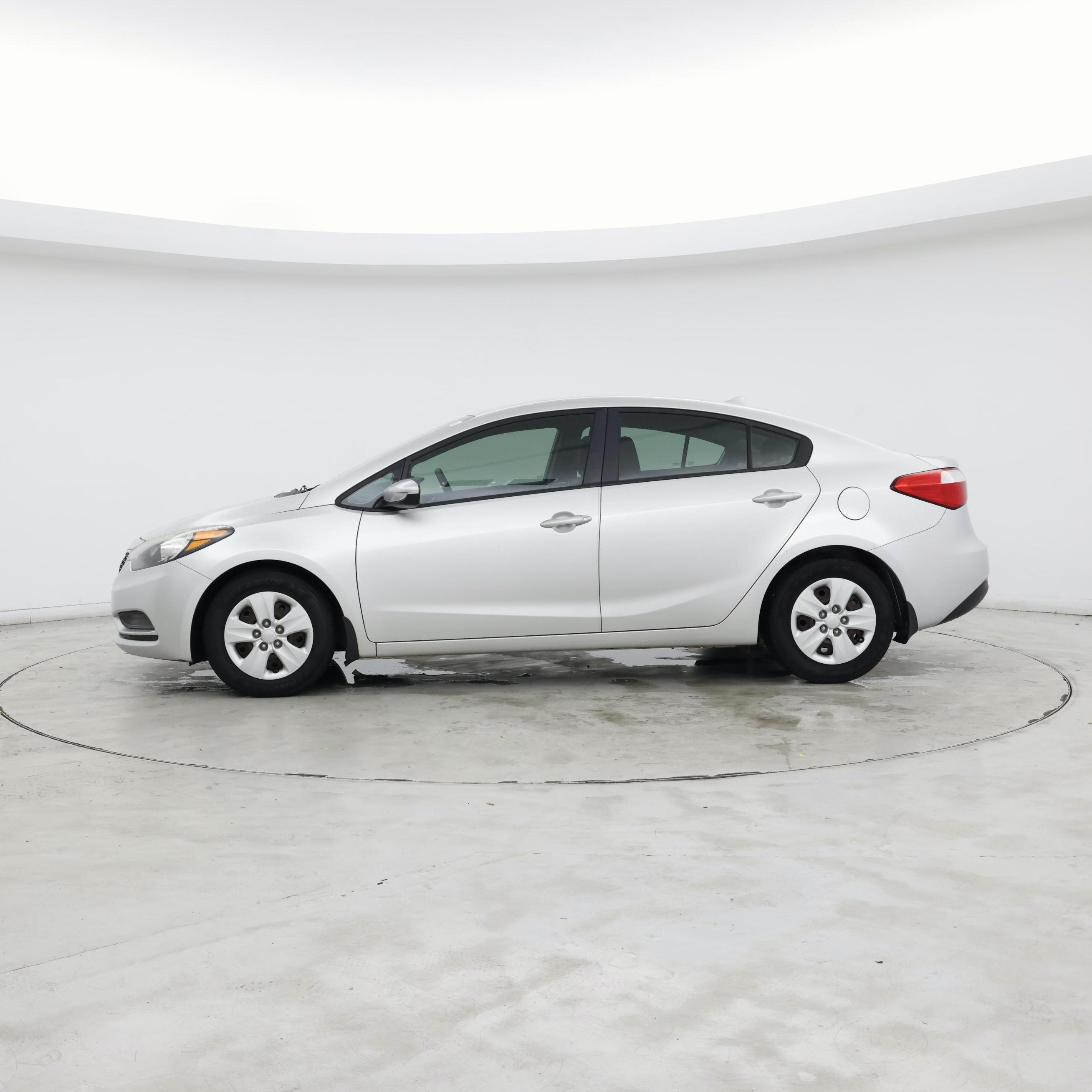 Thumbnail: 2015 Kia Forte - 3