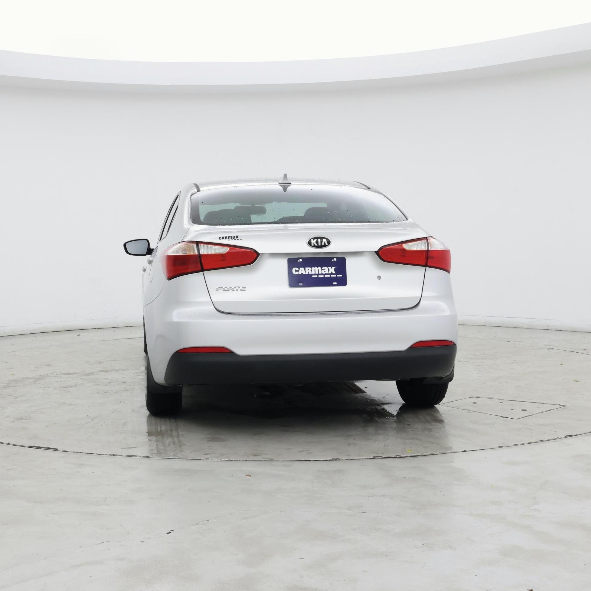 Thumbnail: 2015 Kia Forte - 6
