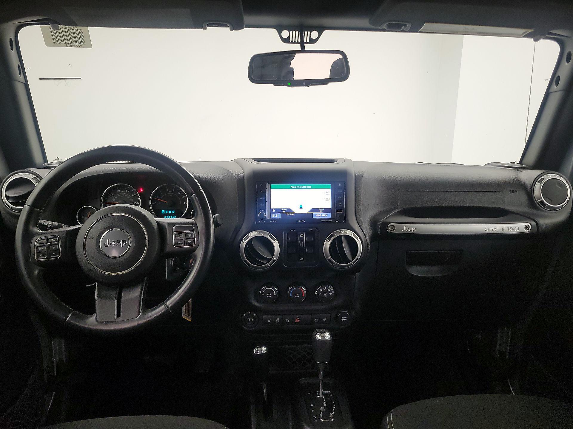 Thumbnail: 2015 Jeep Wrangler - 9