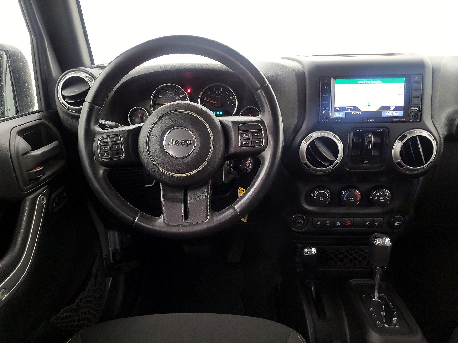 Thumbnail: 2015 Jeep Wrangler - 10