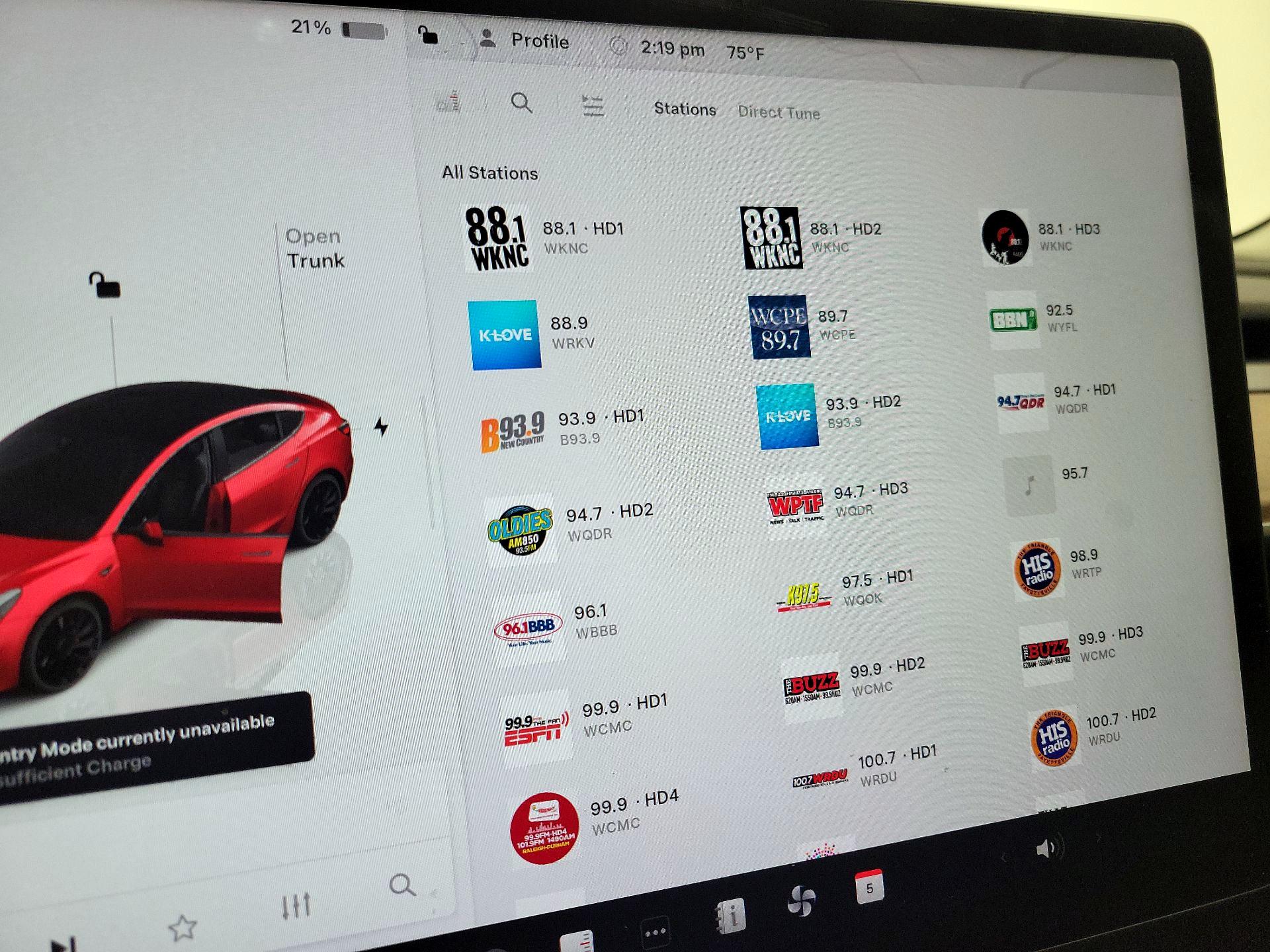 Thumbnail: 2022 Tesla Model 3 - 15