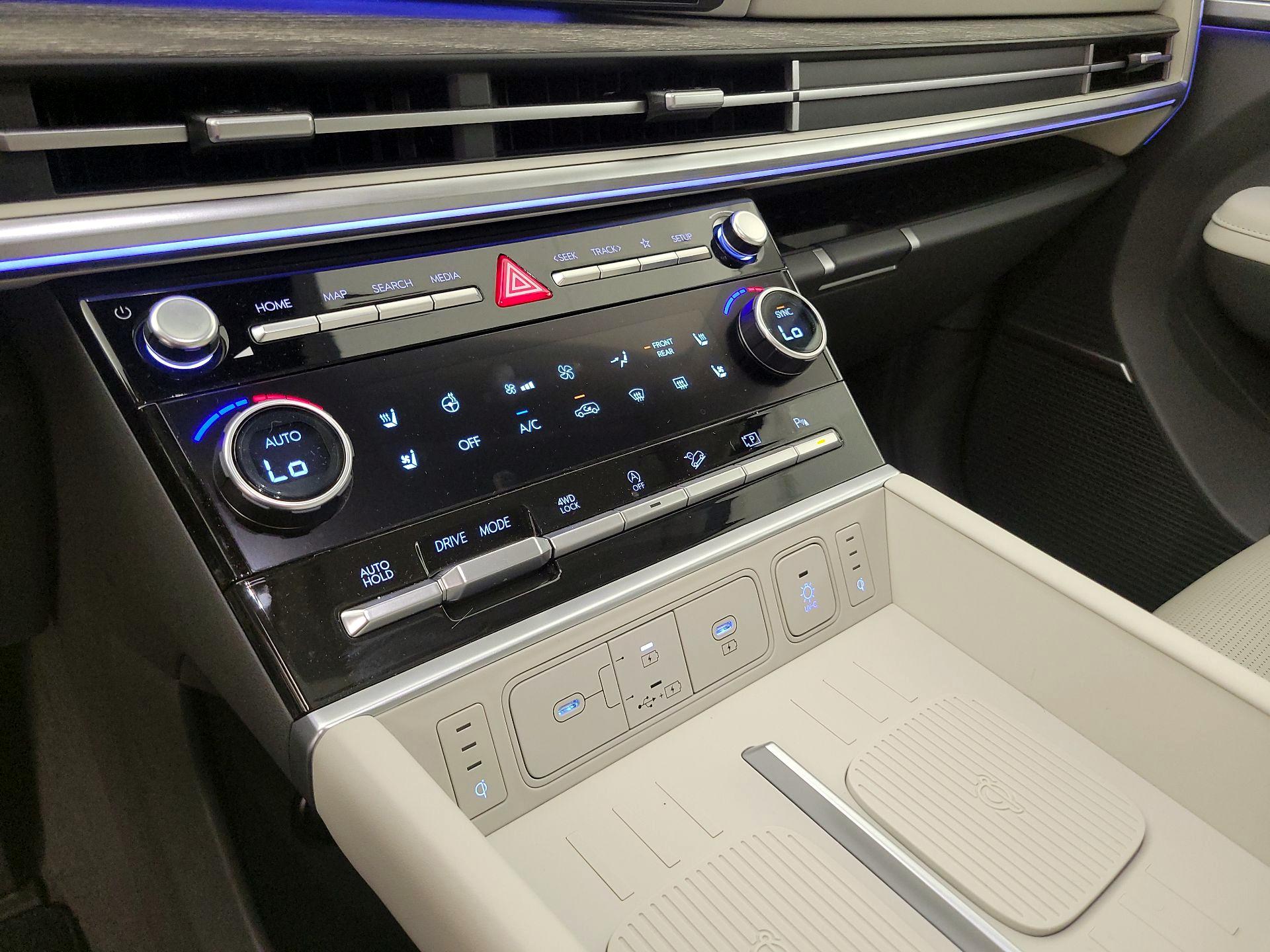 Thumbnail: 2024 Hyundai Santa Fe - 17