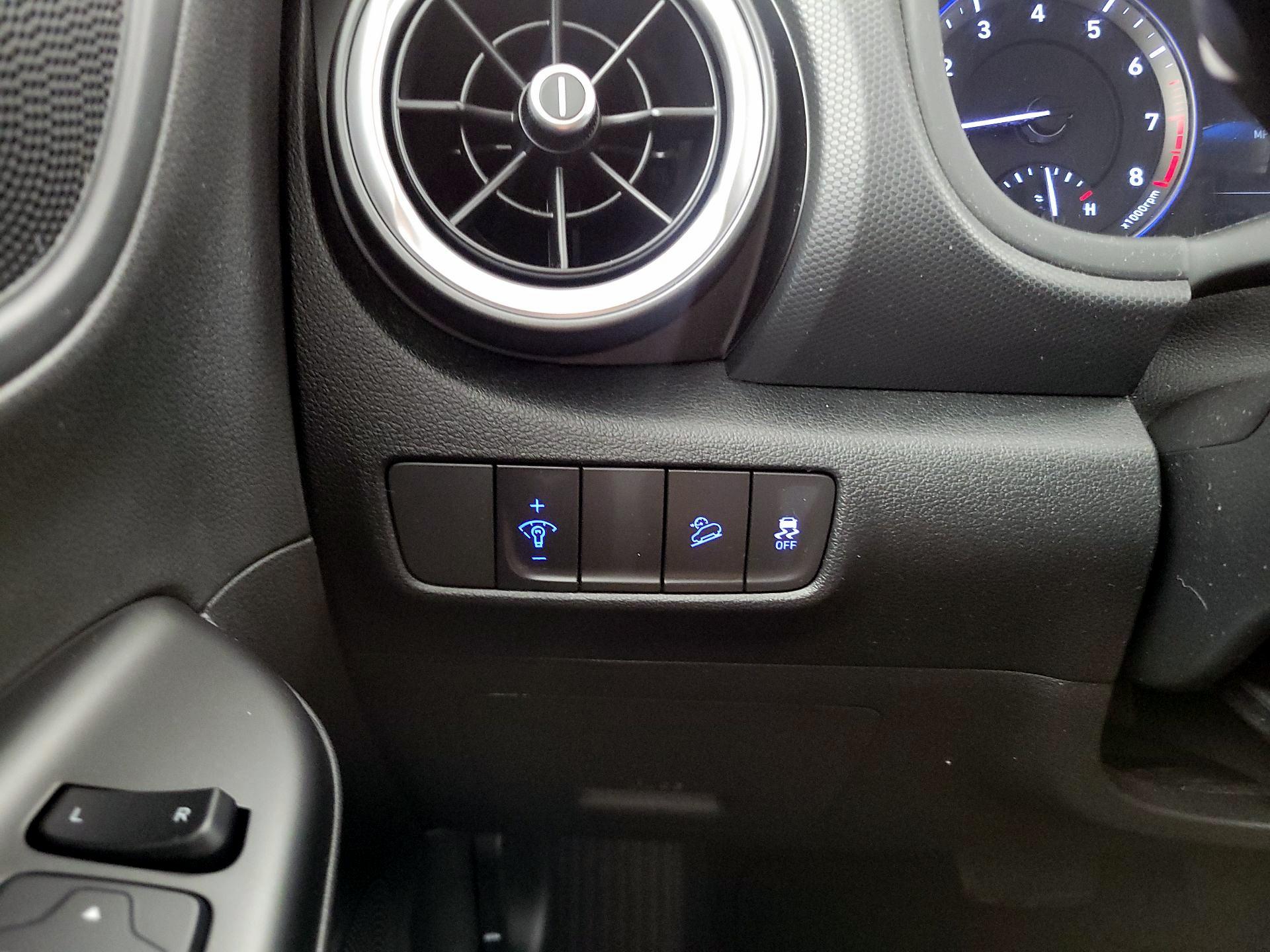 Thumbnail: 2022 Hyundai Kona - 13